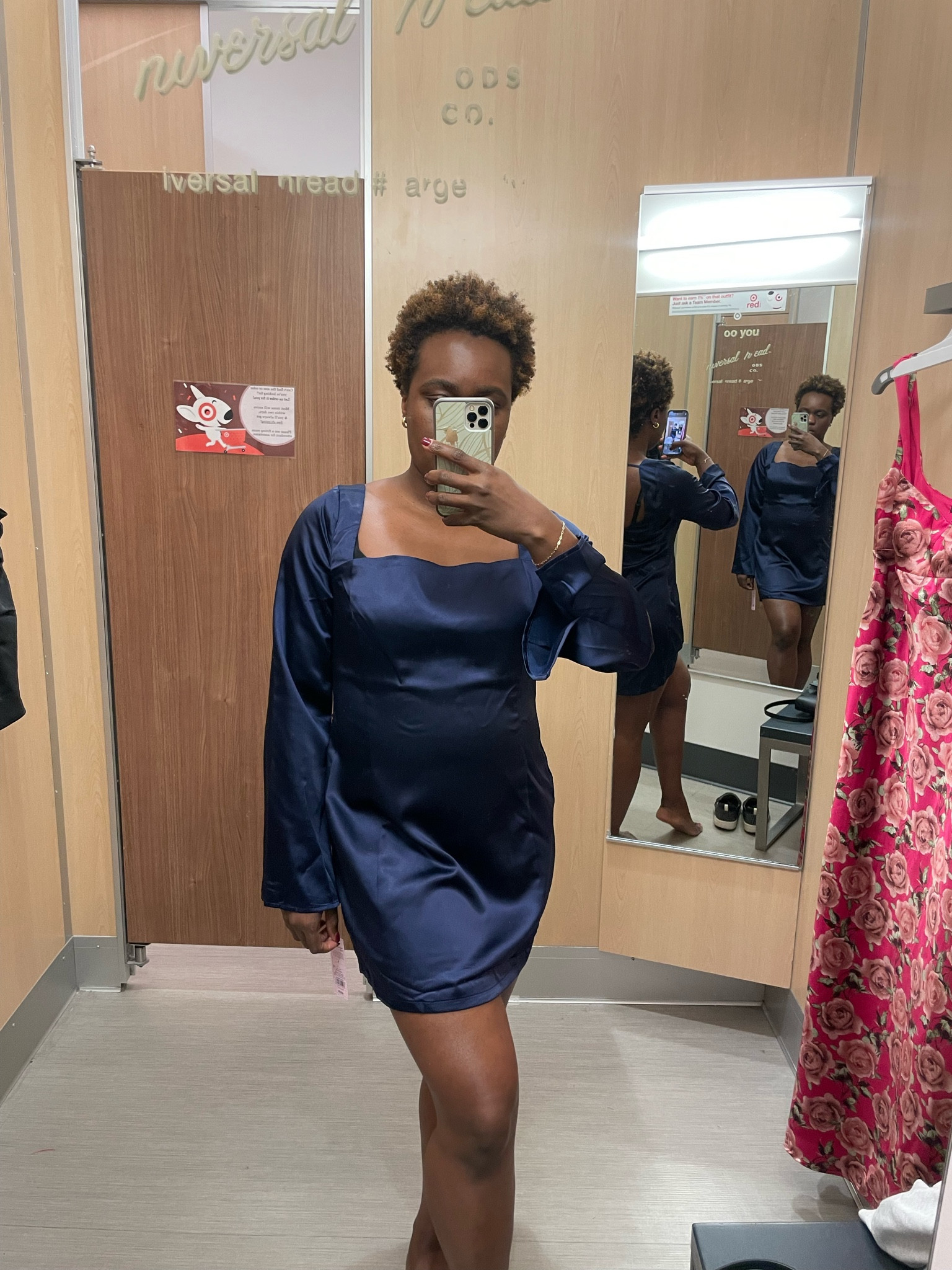 Holiday party dress

#LTKMidsize #LTKSeasonal #LTKHoliday