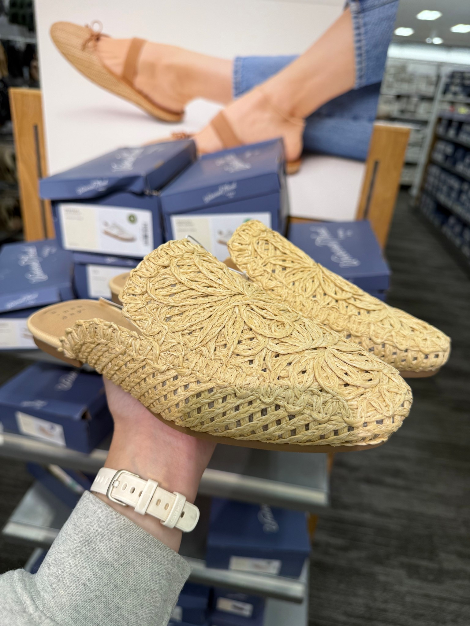 The prettiest new arrival slides! 

#LTKootd #LTKgrwm #LTKmomlife