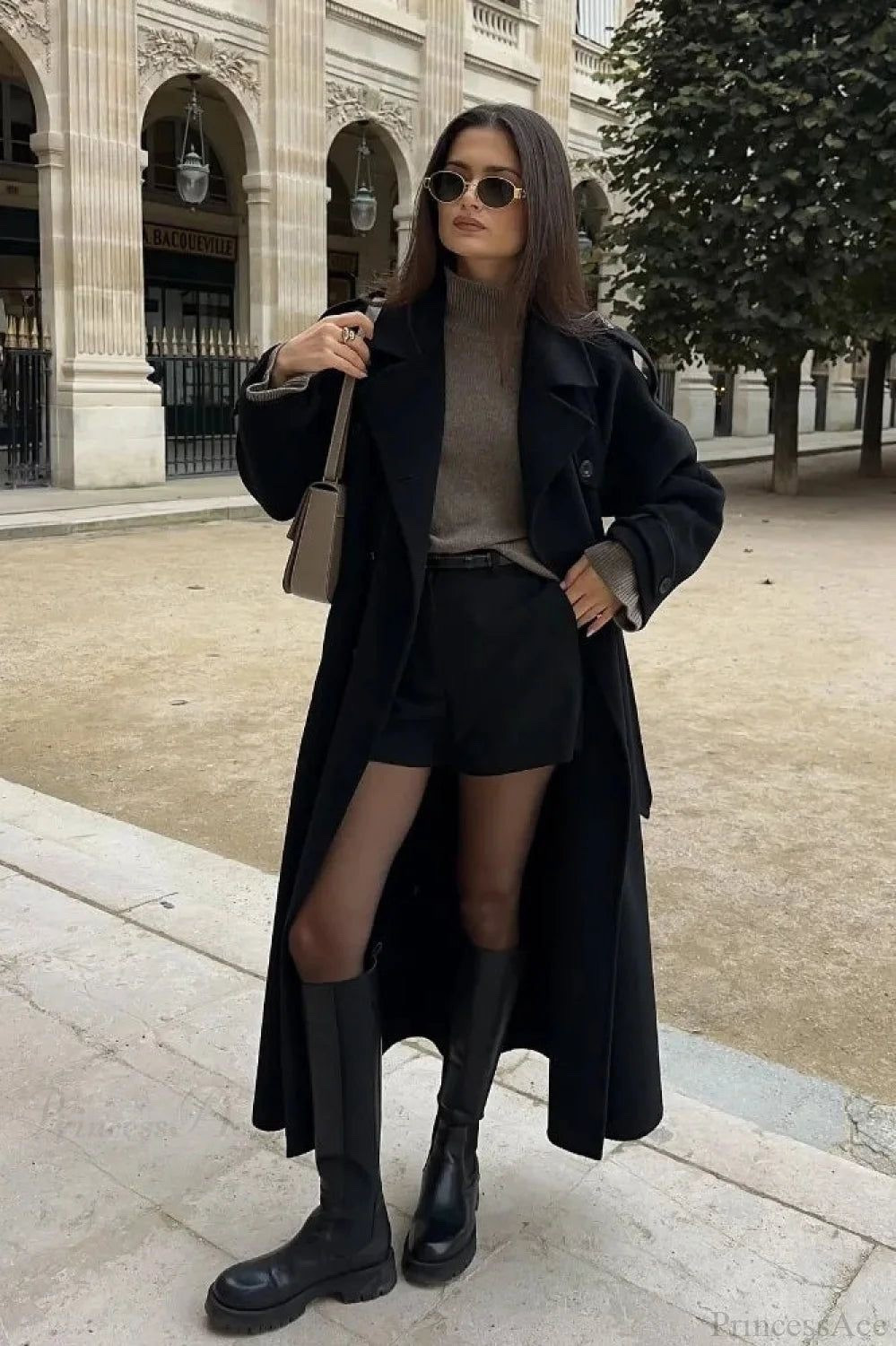 It’s giving designer luxe vibes but make it Amazon ✨👜 Cozy knits, chic coats, glam boots — all the viral winter essentials you need before they sell out again 👀❄️
Elevated quality without the luxury price tag… we love a smart, stylish queen 💅🏼💋 Save the coins for the mems & flights, because you deserve to look fabulous from the airport to après-ski ✈️✨
Treat yourself, because she’s that girl 🤍

#amazonwinterfinds #designerdupes #winterstyleedit #amazonfashionfinds #elevatedbasics #bougiebudget #winterwardrobe #fashionmusthaves #viralfinds #shopwithme #amazoninfluencer #holidaystyle 

#LTKSeasonal #LTKHoliday #LTKGiftGuide