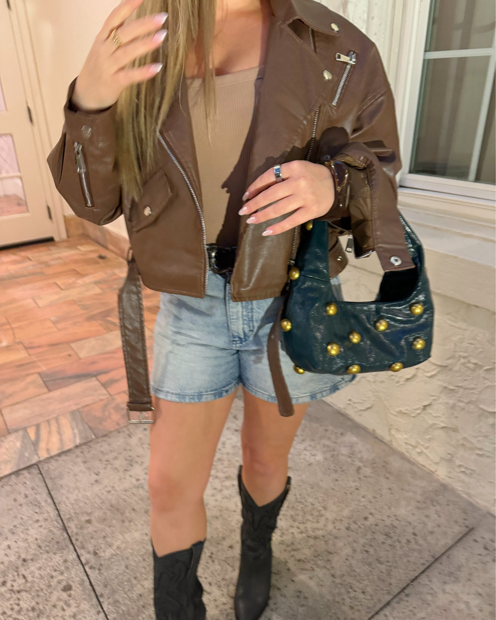 Fall transition outfit with my favorite little Zara bag 

#LTKFindsUnder100 #LTKStyleTip #LTKSeasonal