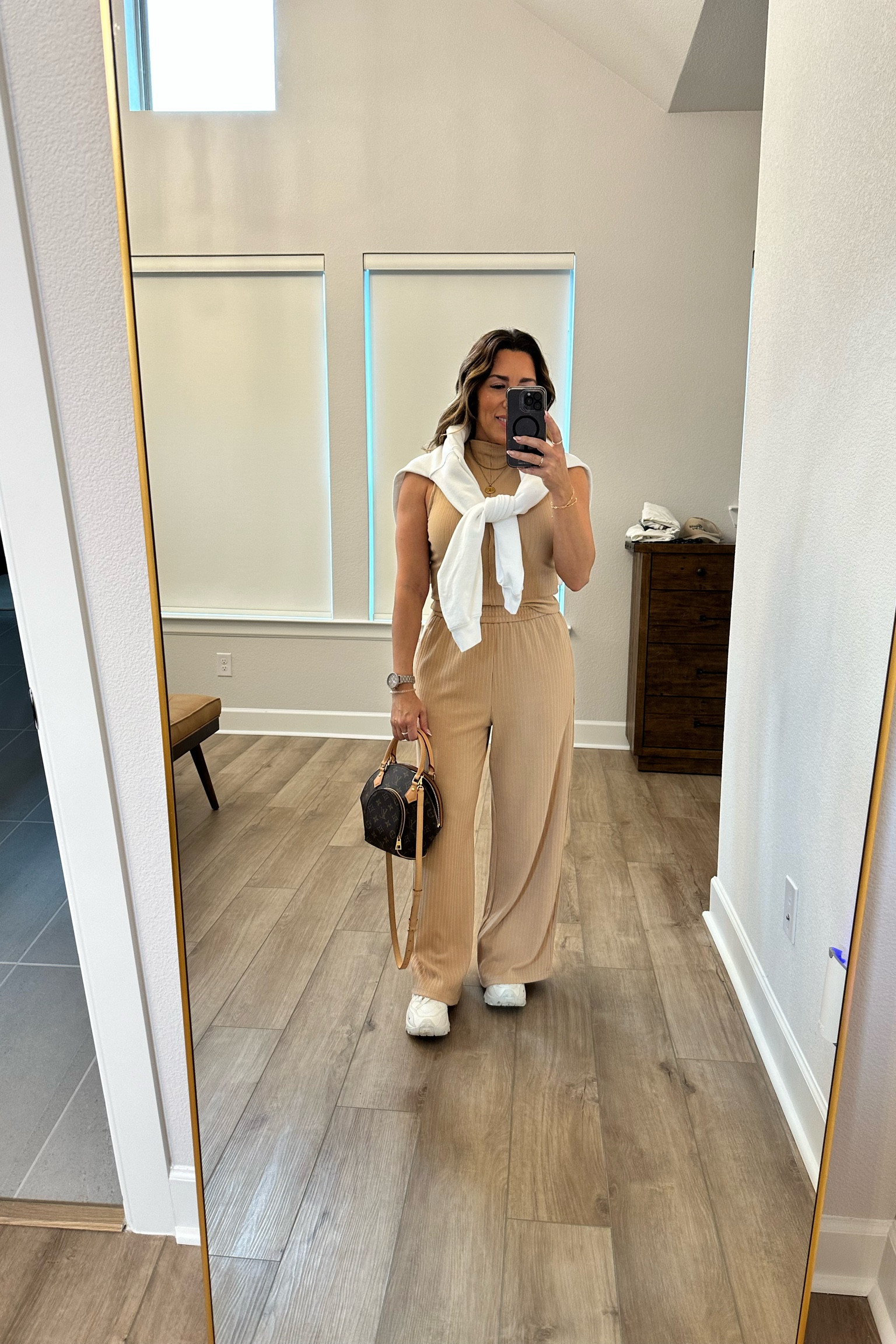 Airport attire ✈️

#LTKStyleTip #LTKActive #LTKSeasonal