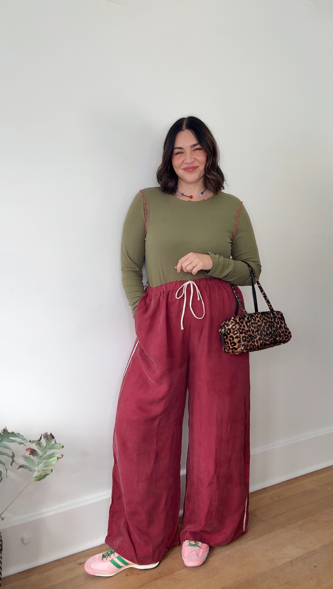 BRB now computing thousands more track pant outfits❤️

The pants are a size UK16 | fit like a generous 14



#LTKMidsize