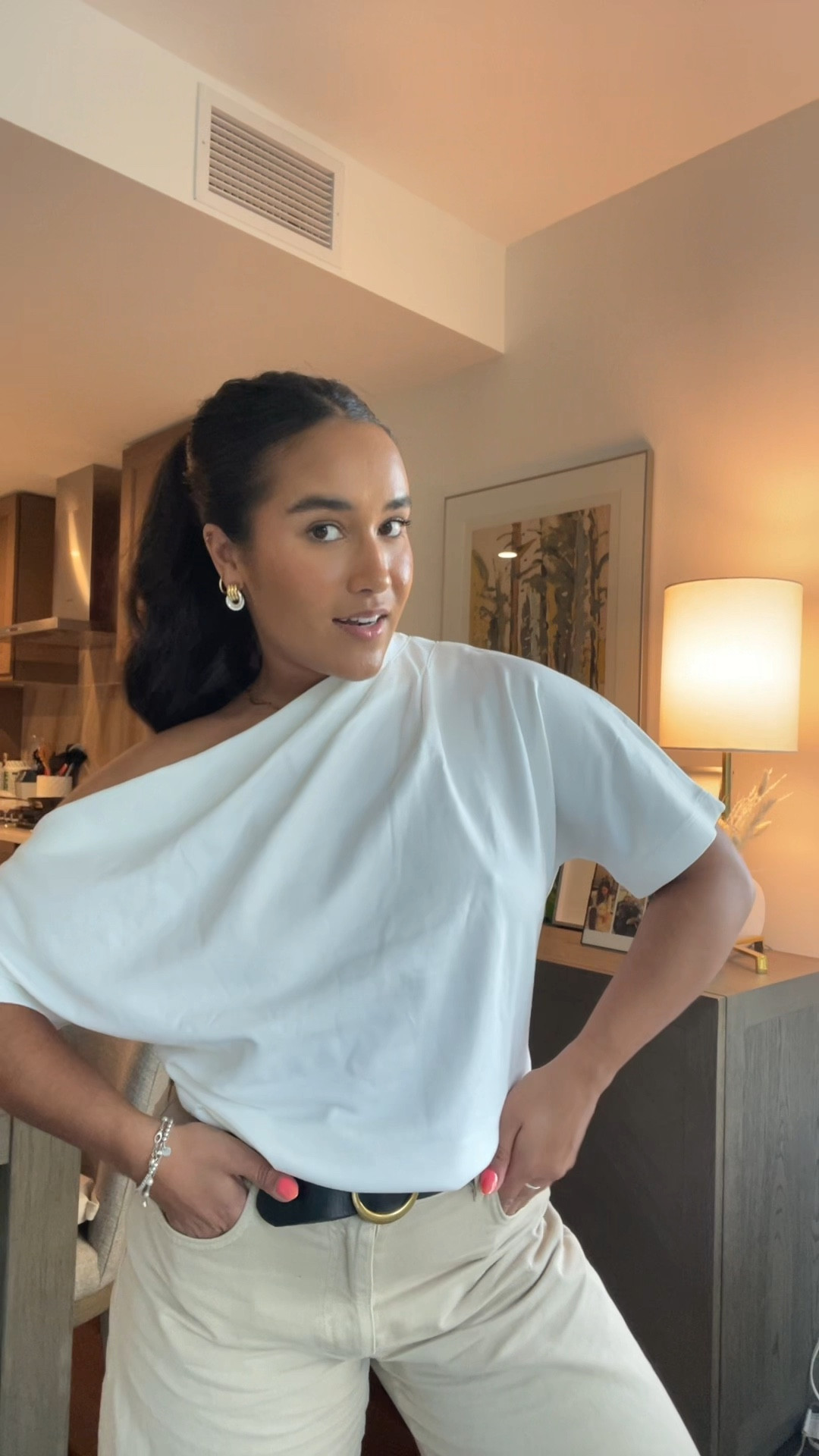 oversized off the shoulder tee with a pair of baggy jeans is 🤌🏽 

#aritzia #aritziahaul #offtheshoulder #offtheshouldertee #tshirt #whitetee #whitetshirt 

#LTKsummer #LTKcanada #LTKstyletip