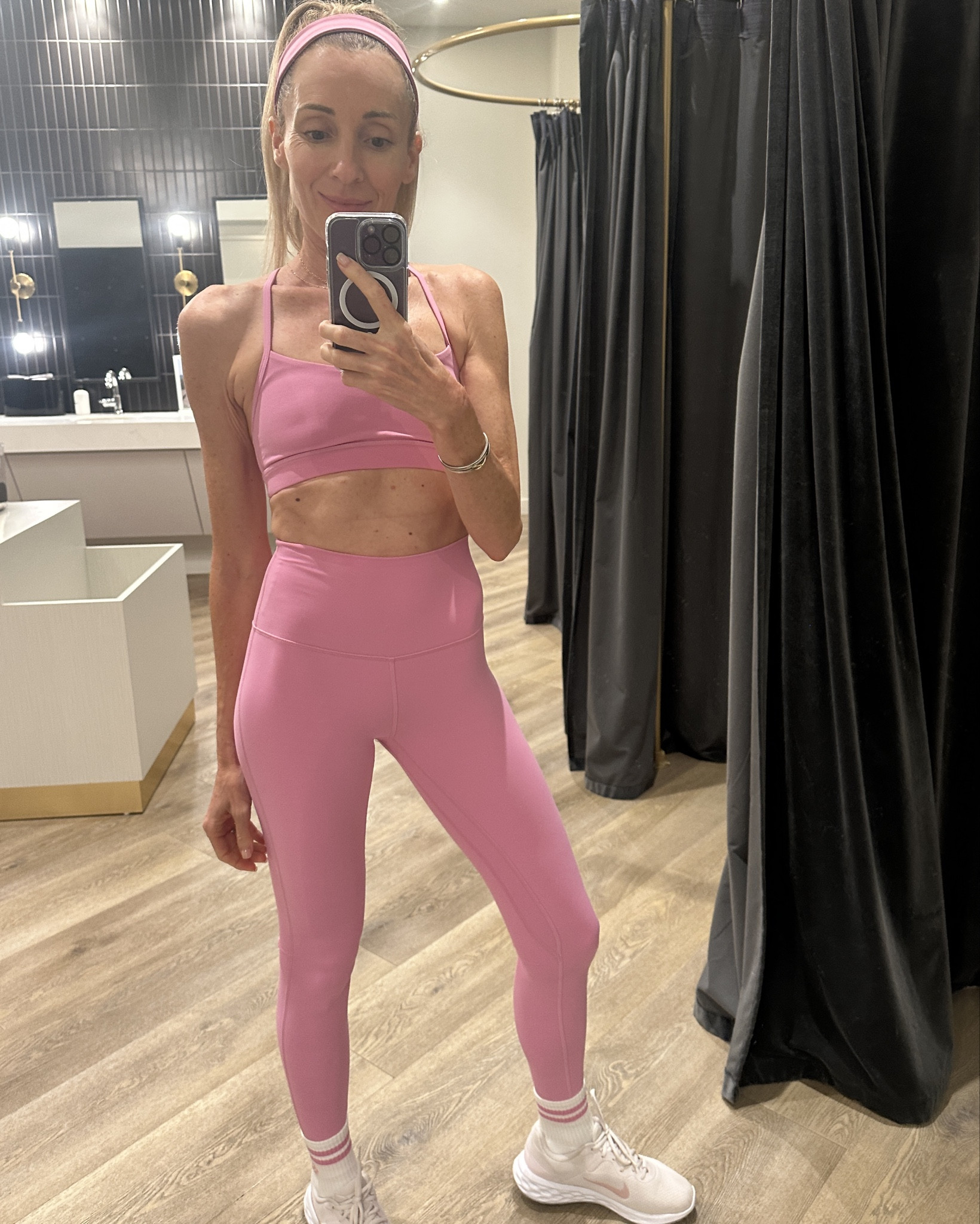 ✨ Hot Mom Habit: matching your mood to your outfit. 🙌 I love this color pink! 💕 It’s giving full main character energy and making workouts way more fun. 🤩 Hurry—this set is on sale and the leggings are going fast! Linked my full fit + fav pink active finds on LTK

#LTKActive #LTKSaleAlert #LTKStyleTip
