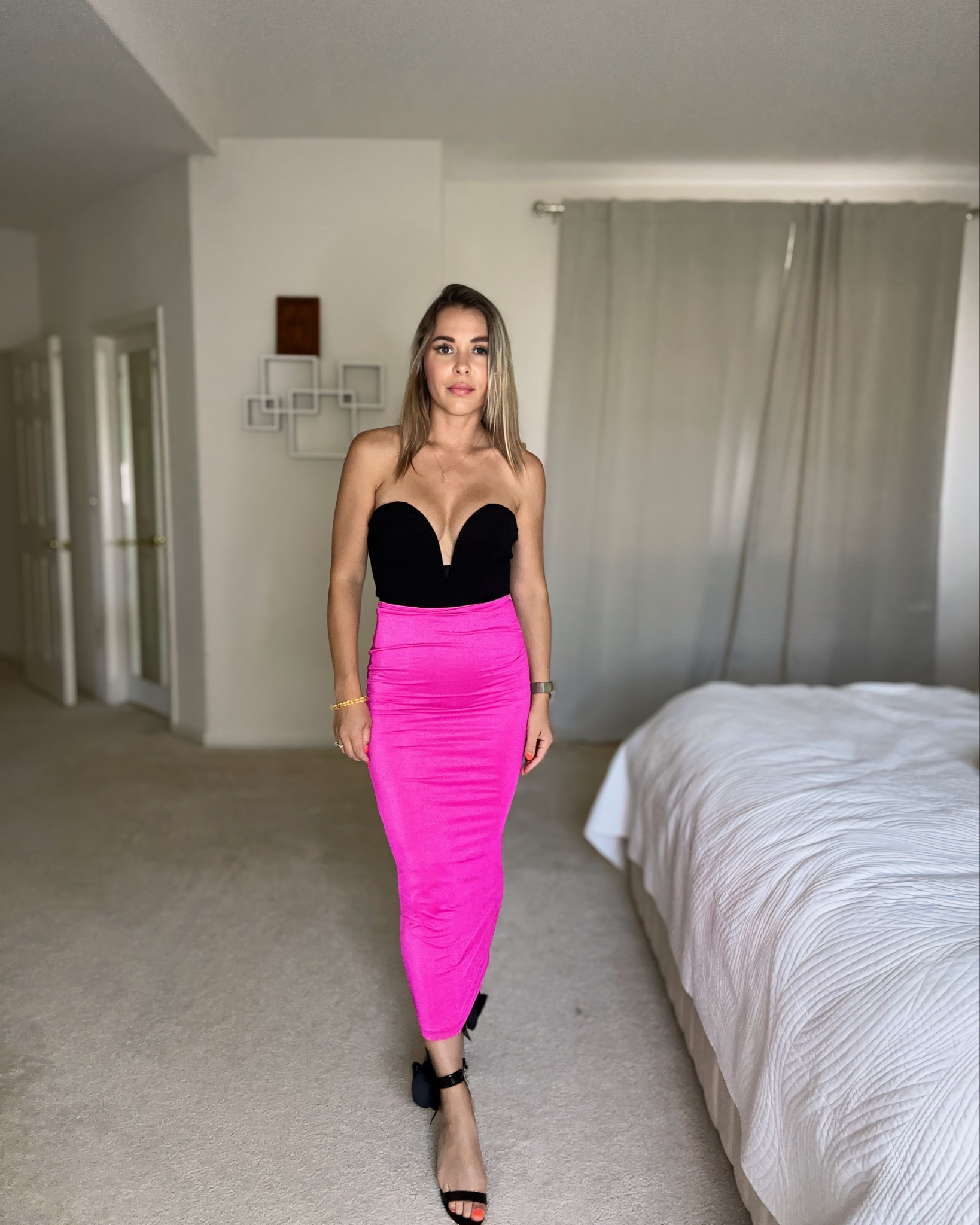 That perfect black top-bodysuit 🖤 