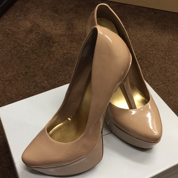 Jessica Simpson nude high heel | Poshmark