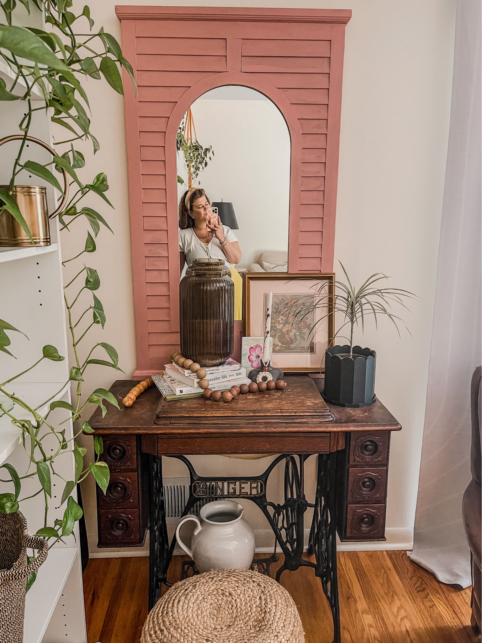 Love this painted mirror with all my plants around it



#LTKStyleTip #LTKHome #LTKSeasonal