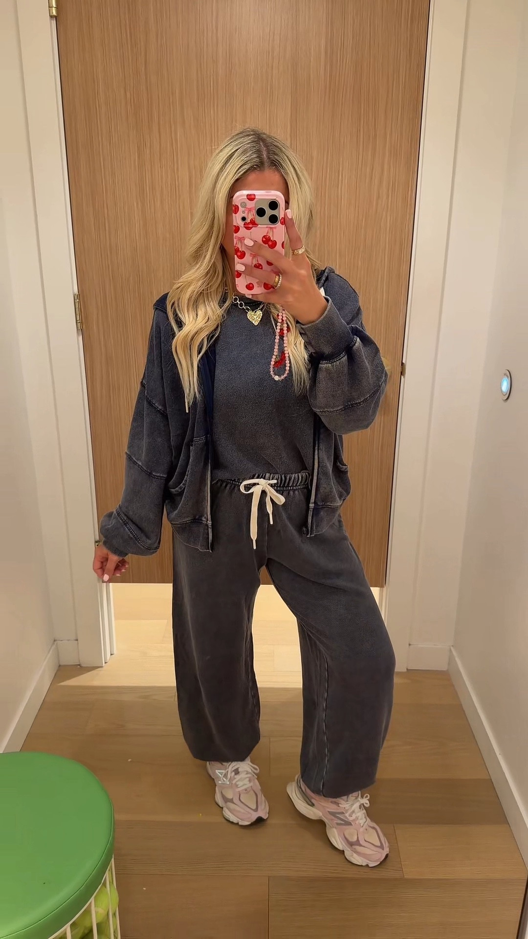 New @Aerie matching set ✨
Size small
New balance tts