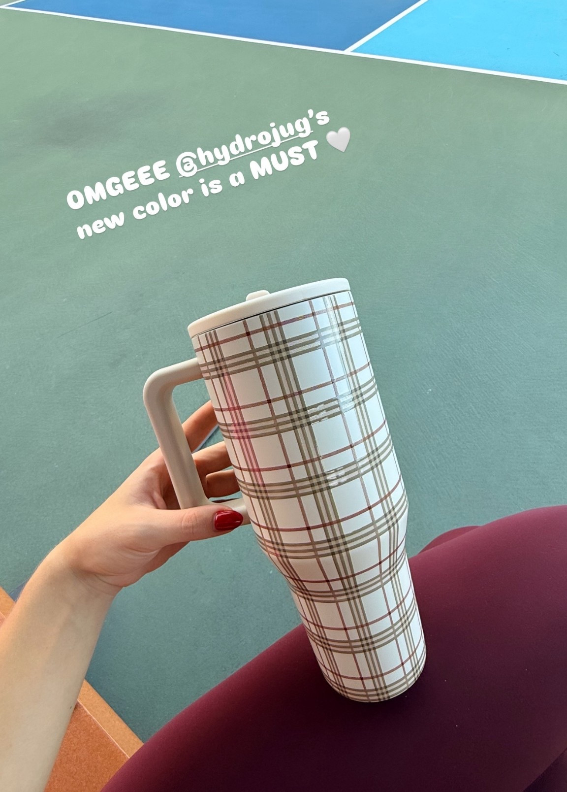 Obsessed is an understatement with this new fall water bottle 🤍🏈 

#LTKFindsUnder50 #LTKSeasonal #LTKHalloween