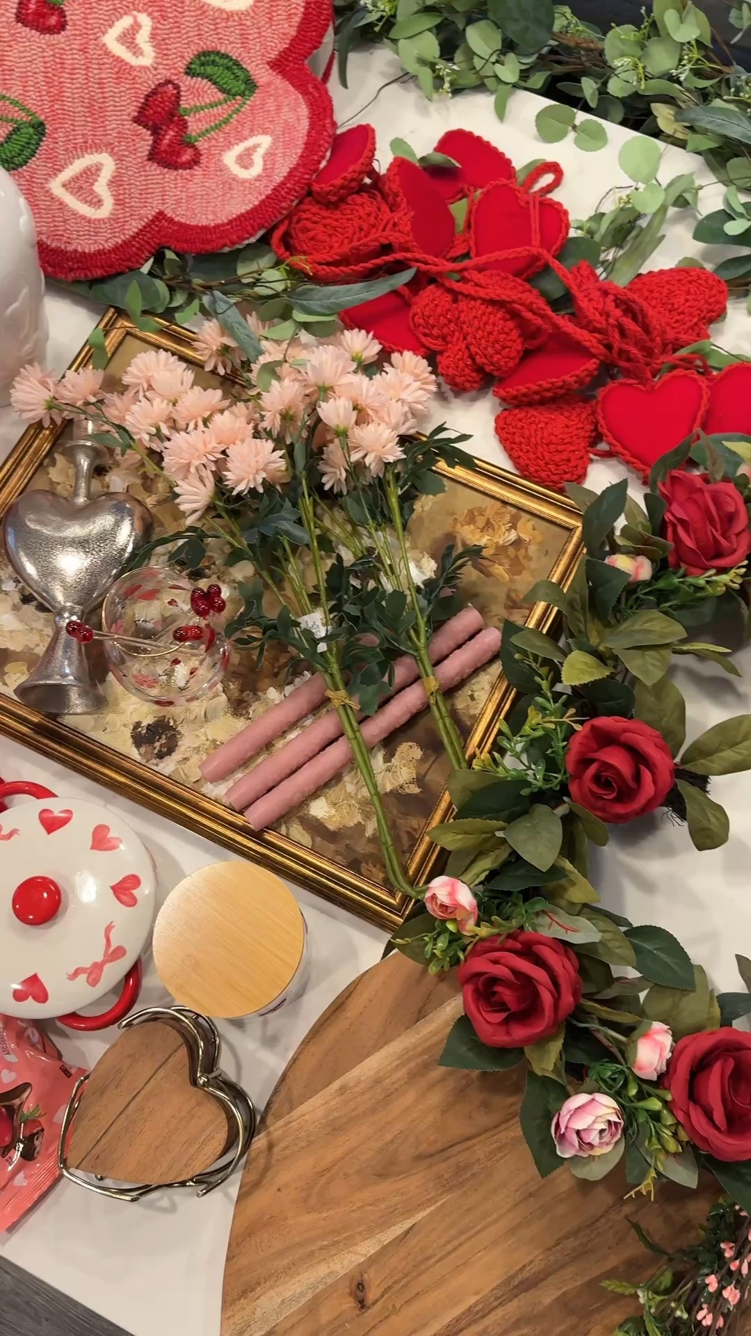 Valentines Day Kitchen Decor 💕

#LTKHome #LTKSeasonal