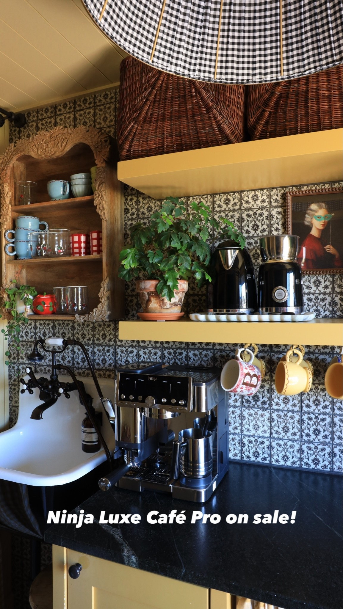 Ninja Luxe Café Pro 4-in-1 Espresso Machine, Drip Coffee, & Cold Brew

#ad 
#paidlink
#NinjaLuxeCafe
@Ninjakitchen
#NinjaPartner