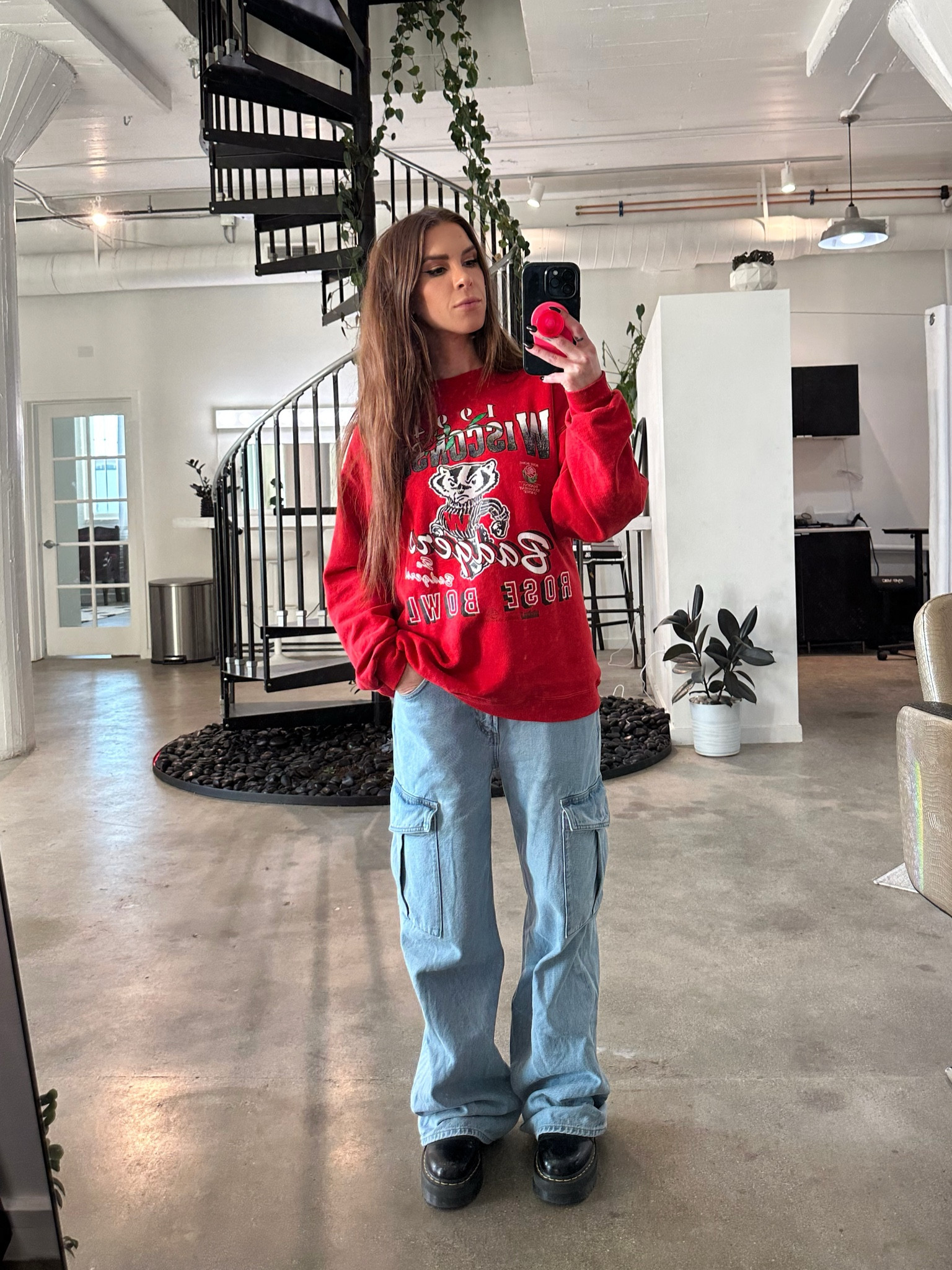 #baggyfit #cozyfit #coolgirl #gamedayfit #footballfit #wisconsinbadgers