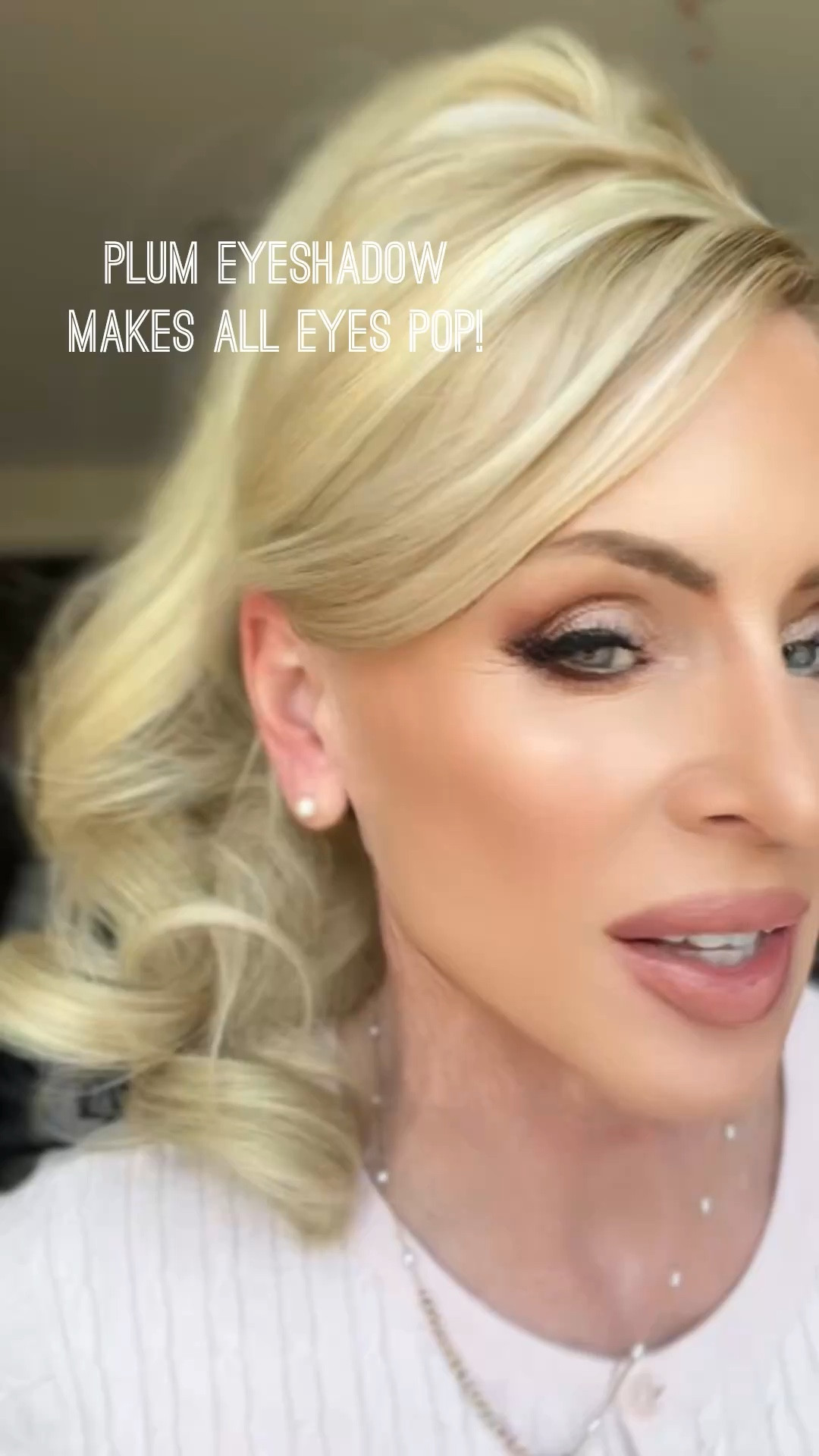 Plum is the eyeshadow of the year and no one makes it last longer than Laura Geller! This trio of three palettes for the price I’m used to paying for one is phenomenal! Plum popping for the eye win! #over40makeup
#LTK

#LTKgrwm #LTKmorningroutine #LTKmomlife