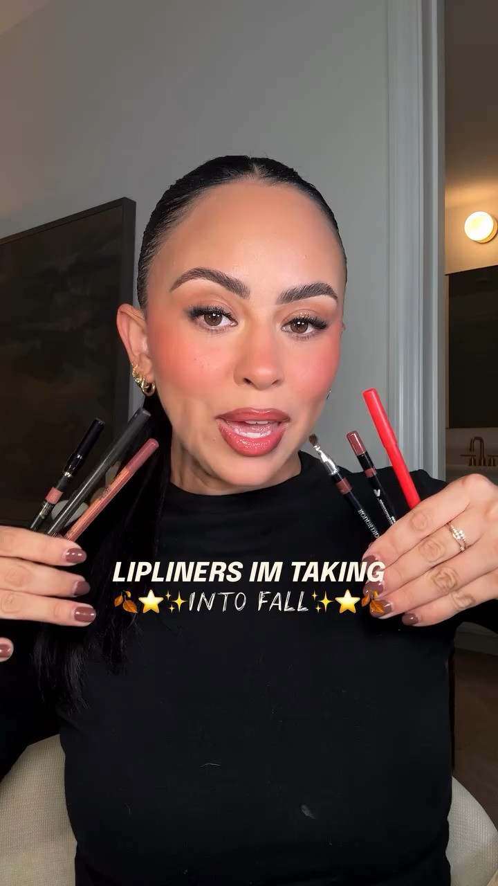 Lip liner shades in taking into fall ✨⭐️🍂 👄