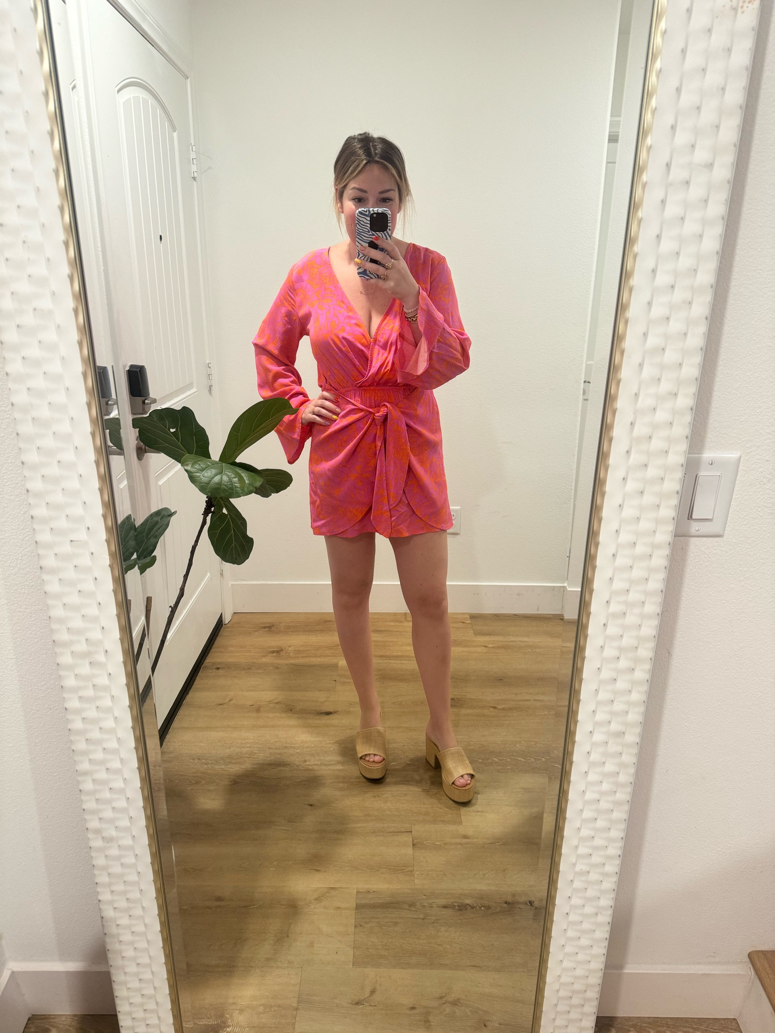 Love these colors together! Tagged a bunch of different places to get this dress as it’s almost sold out on the merchants website!

#LTKFindsUnder100 #LTKSeasonal #LTKStyleTip