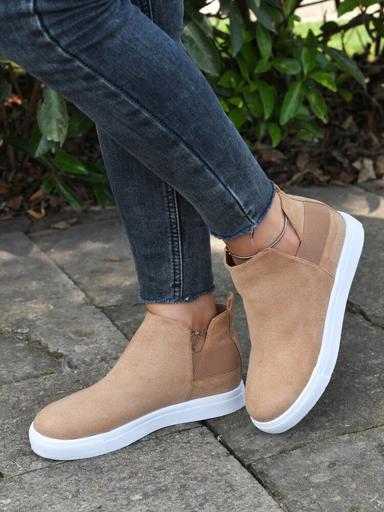 EMERY ROSE Minimalist Slip On Booties | SHEIN