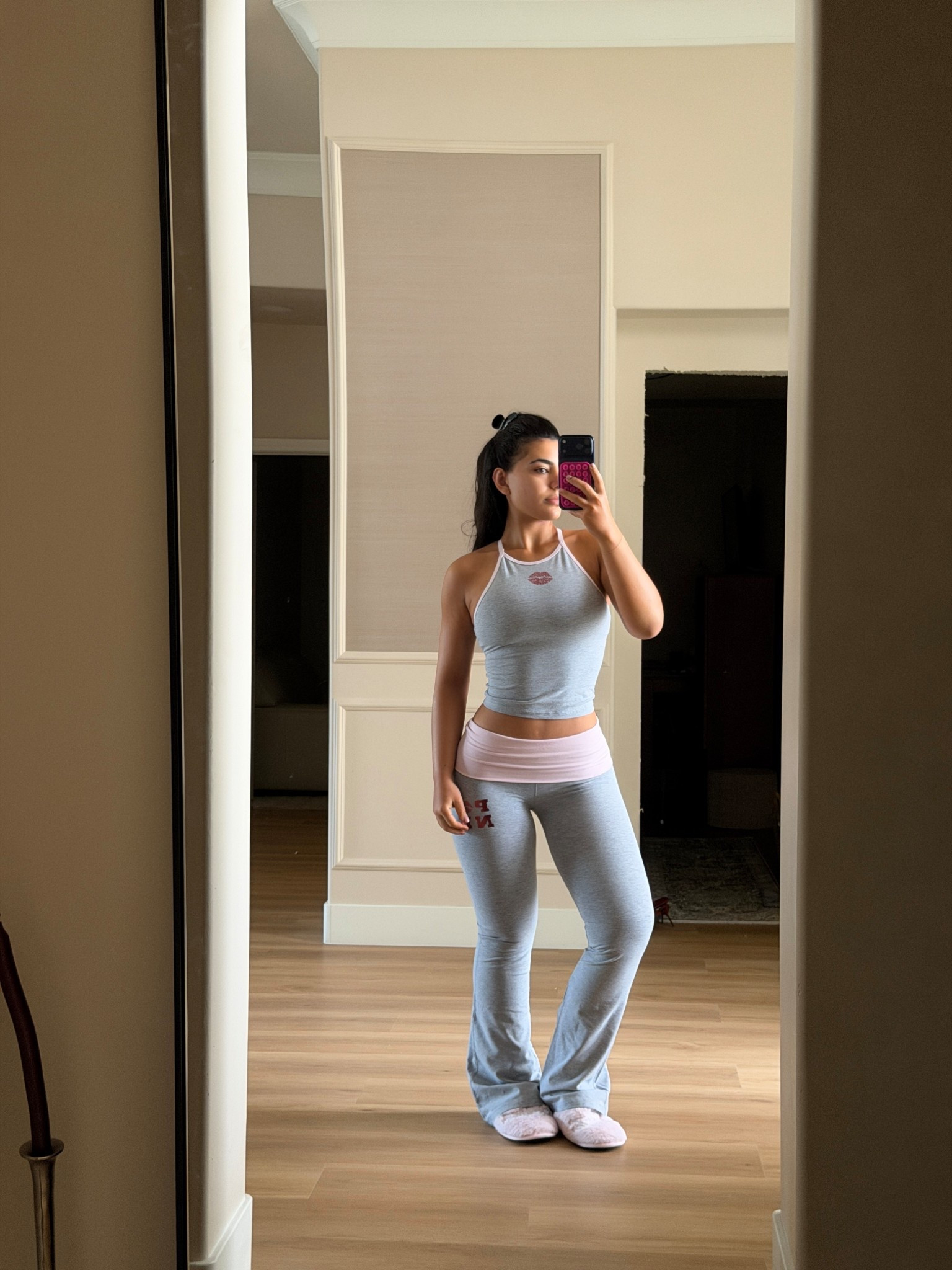 XS top 
S bottom 

#LTKselfcare #LTKdayinmylife #LTKmorningroutine