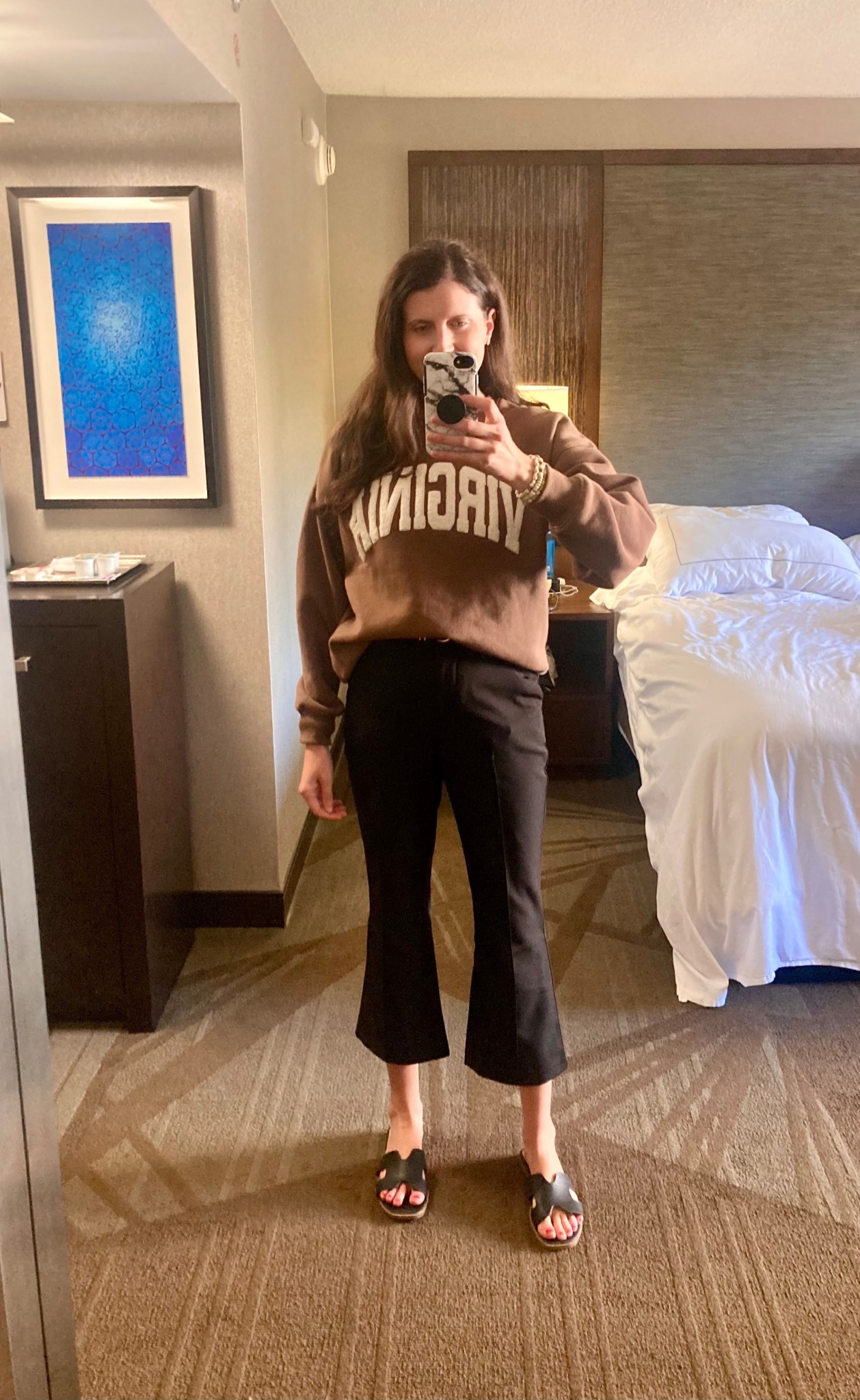 Black flare cropped pants fall outfits, brown sweatshirt

#LTKFindsUnder100 #LTKSeasonal #LTKFindsUnder50