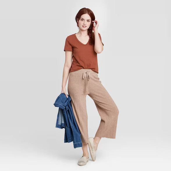 Women's Short Sleeve V-Neck T-Shirt - Universal Thread™ | Target