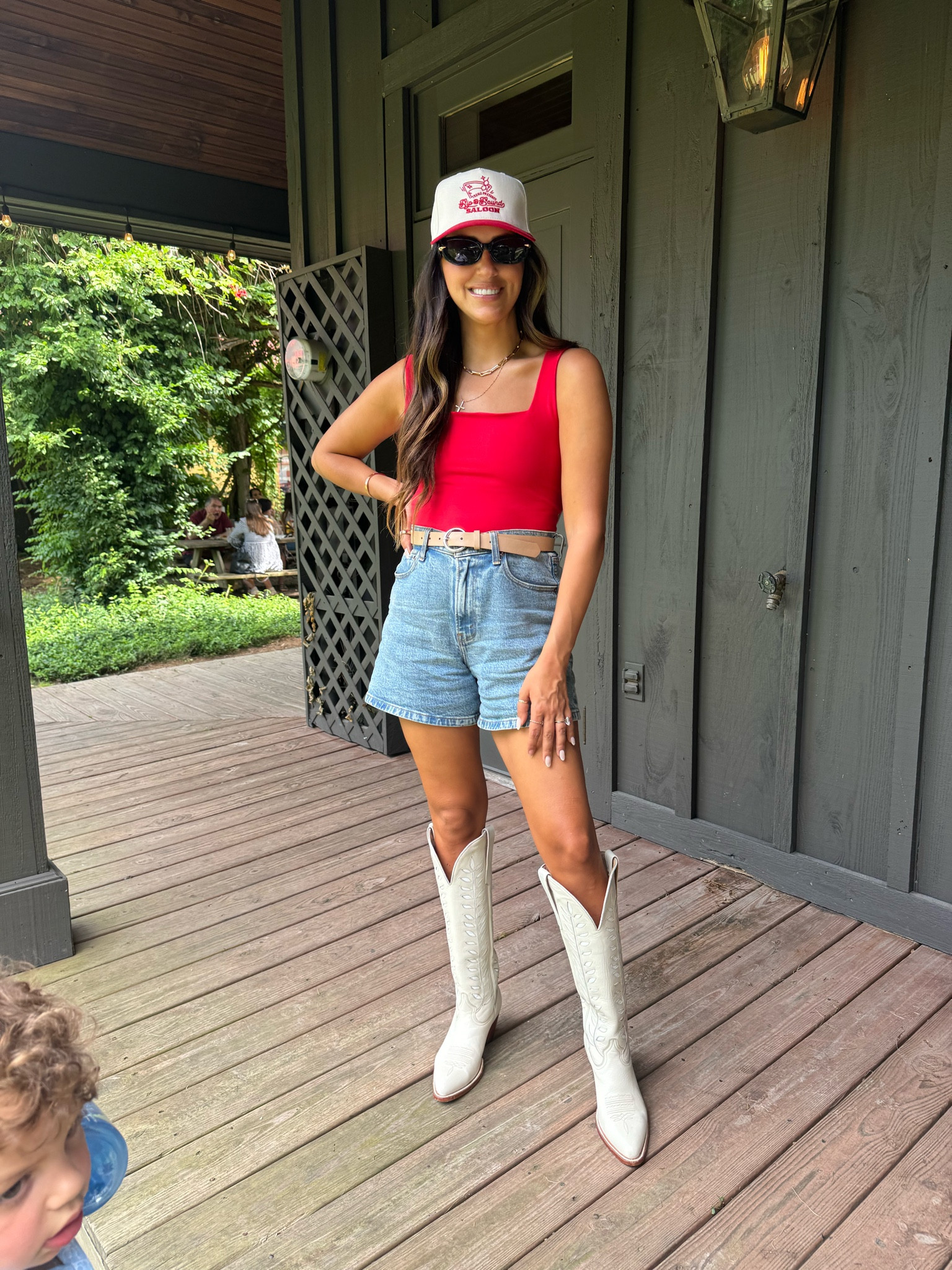 Top: medium
Bottoms: 28
Sunnies are by fifth & ninth in the style “elle” 
Code: Blameitondede