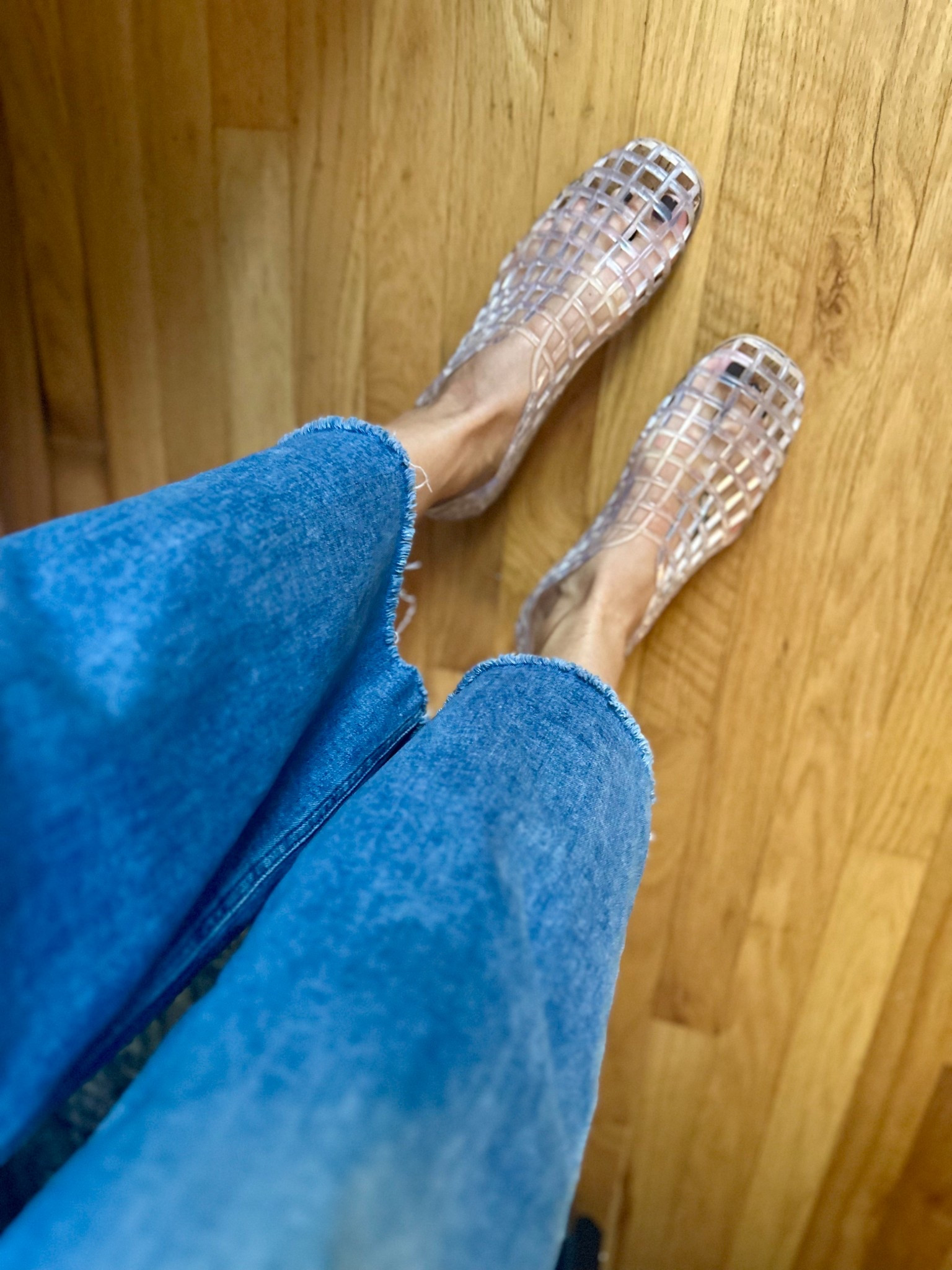 When the temps warm up and it’s instantly jelly weather again. Obsessed with these jelly flats from @amazon, they’re soo comfortable 😍

#LTKootd #LTKmomlife #LTKgrwm