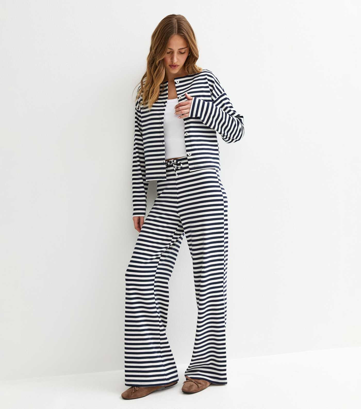 Blue Relaxed Striped Wide Leg Trousers | New Look | New Look (UK)