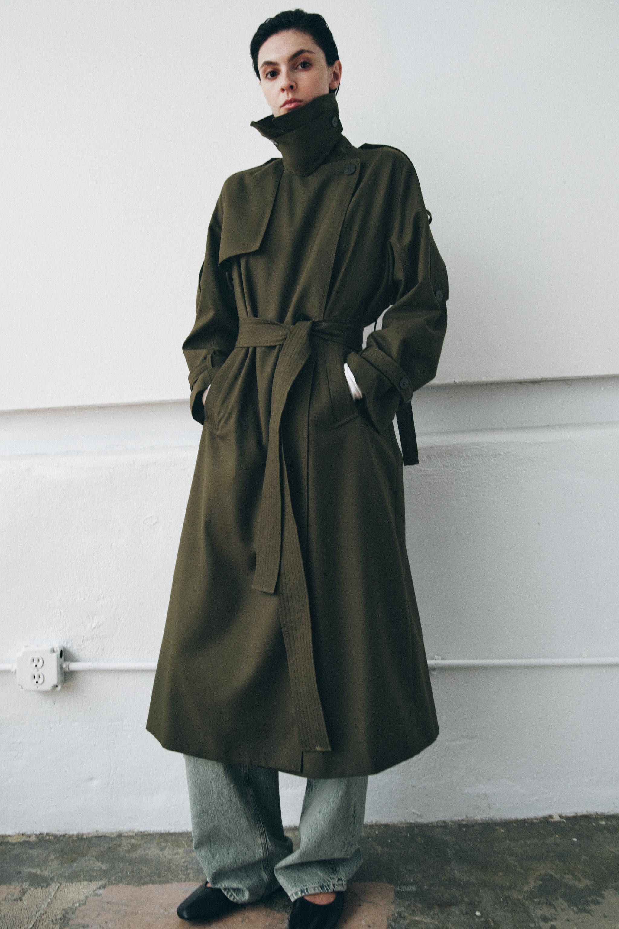 ZW COLLECTION LIMITED EDITION OVERSIZE TRENCH COAT | Zara DE