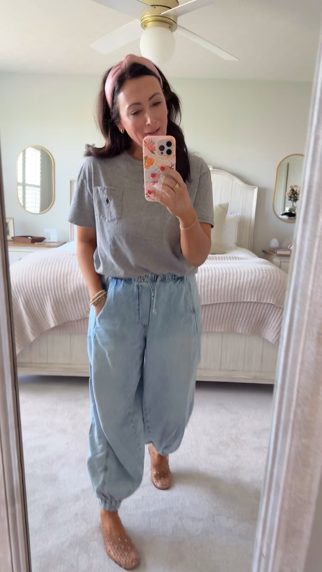 • large tee for an oversized fit 
• XS pants - run very big, size down (use code ASH20 for 20% off the pants)
• shoes true to size

#LTKootd #LTKgrwm #LTKSeasonal