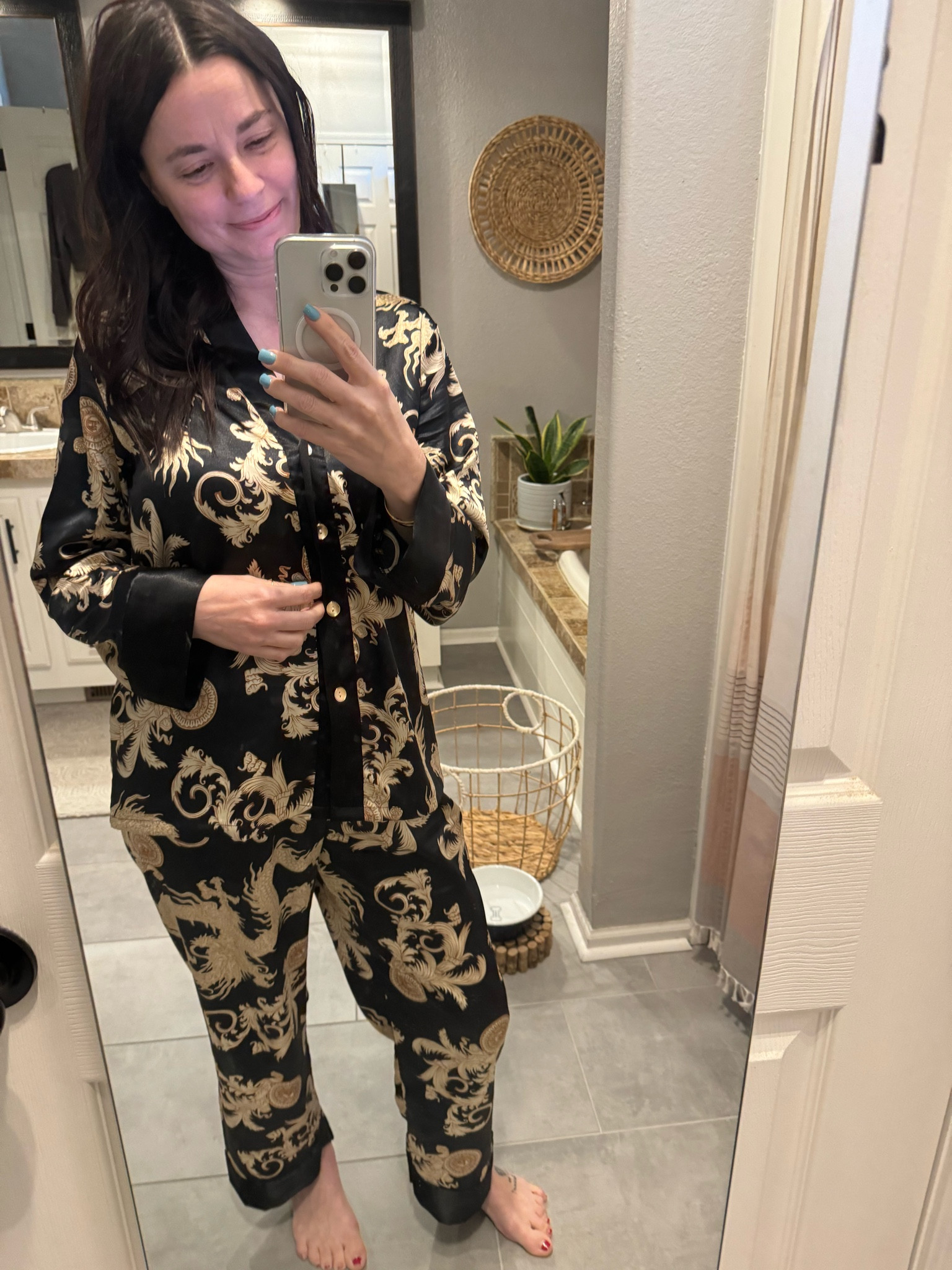 These pajamas feel amazing but look even better!  They are also at an incredible price and my husband’s favorite on me!  I see that as a win-win!

I am wearing a size small!

#LTKfindsunder50 #LTKover40 #LTKstyletip