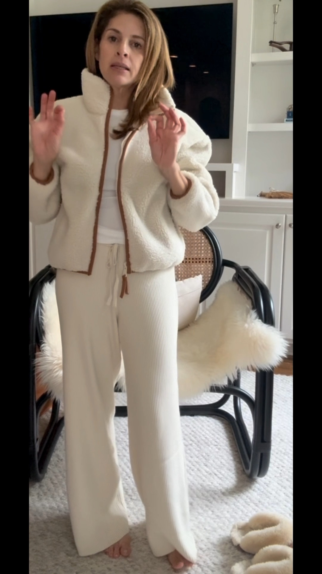 Sunday recap in a little chic and comfy set. I’ll tell you now—I’m going to be living in this set!

Take advantage of the LTK x Abercrombie Sale ✨ Don’t miss 25% off—shop my picks now in the LTK app!

👉 If the pieces are out of stock, click the 🔔 on the top right to get restock + price drop alerts so you never miss a thing.

Sherpa XXS
Sweater pants XXS Short

Both out of stock I added similar items but make sure to tap the 🔔 asap pieces back you”ll get the alert

#LTKStyleTip #LTKFallSale #LTKPetite