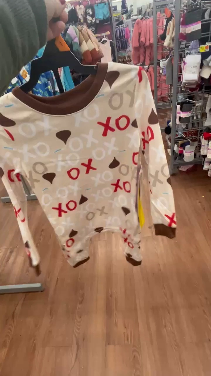Cute baby/toddler Valentine’s Day pj’s at Walmart!

#LTKKids #LTKHoliday #LTKBaby