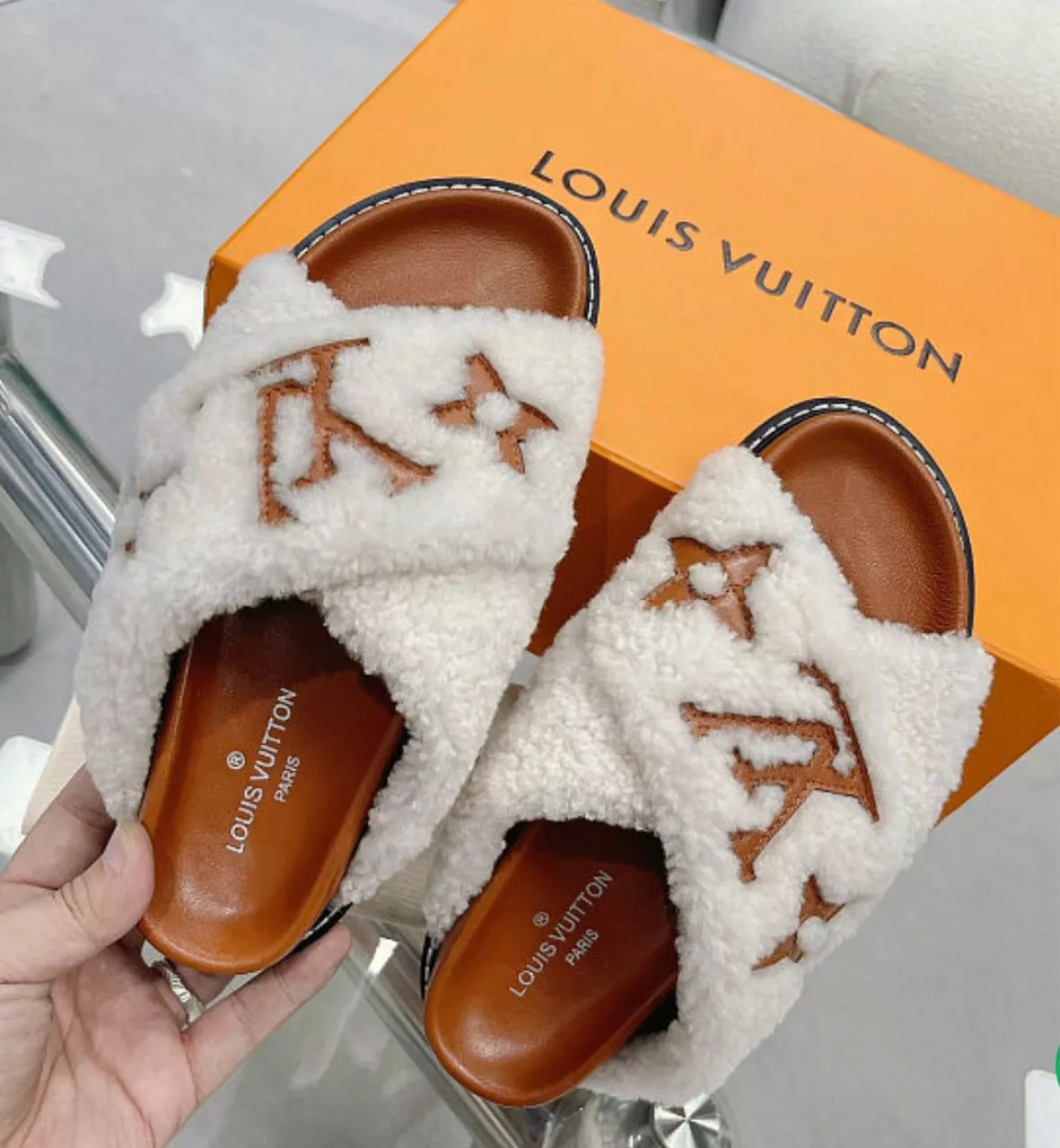 Louis Vuitton LV mink fur slippers indoor shoes slides mules