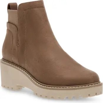 Rielle Lug Sole Chelsea Boot (Women) | Nordstrom Rack