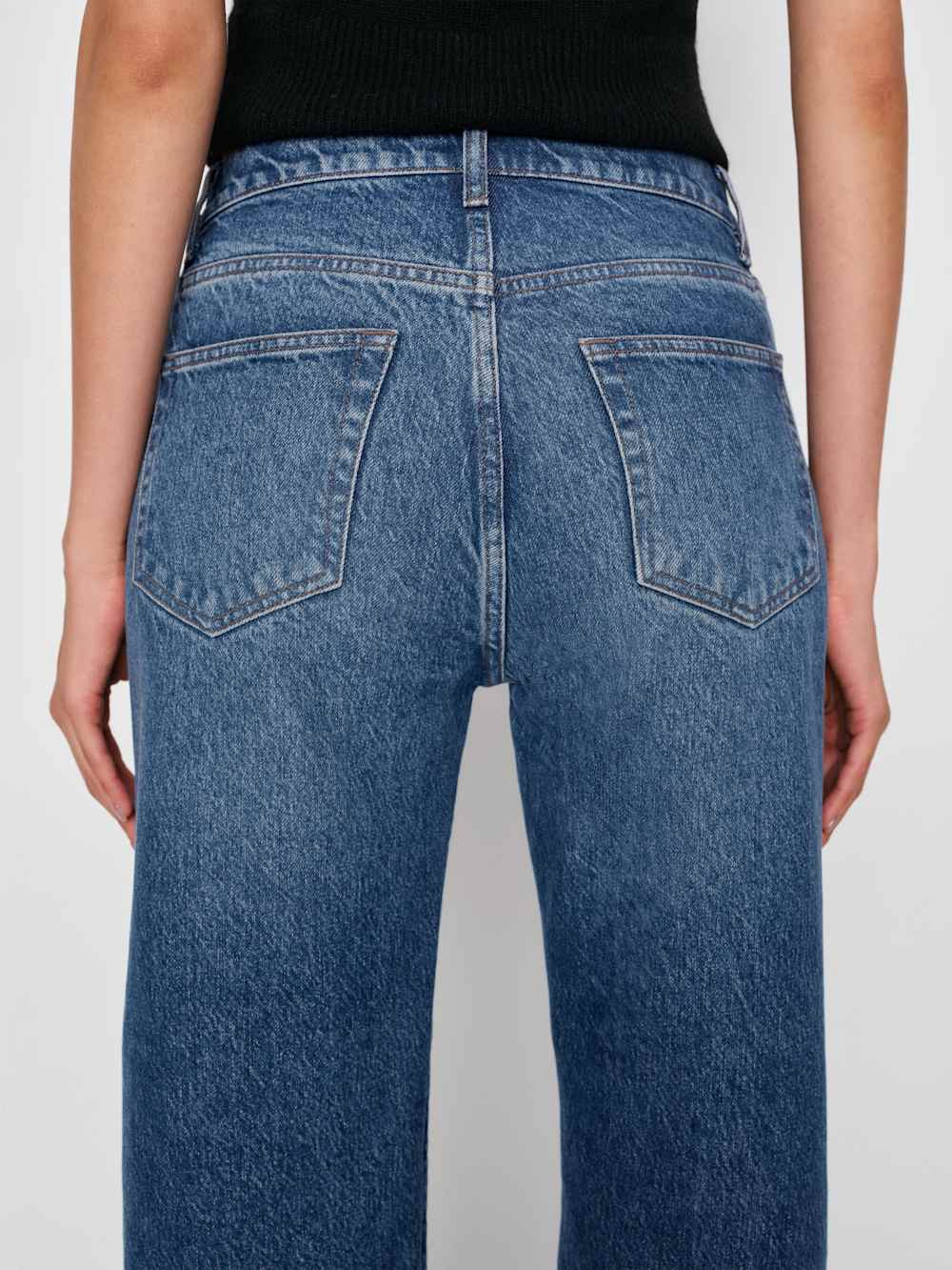 Val 90s Mid Rise Straight Jeans | Reformation (Global)