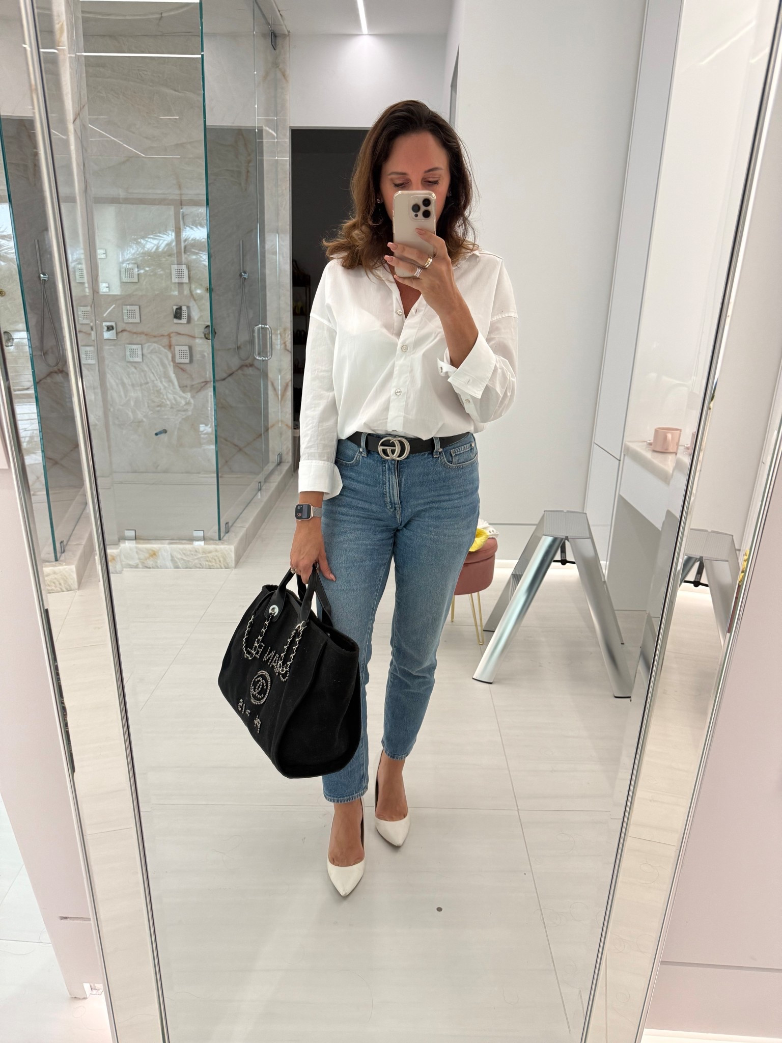 Best Denim for fall… on repeat!!

I feel like I am leaving in these jeanss

#LTKStyleTip #LTKFindsUnder100 #LTKOver40