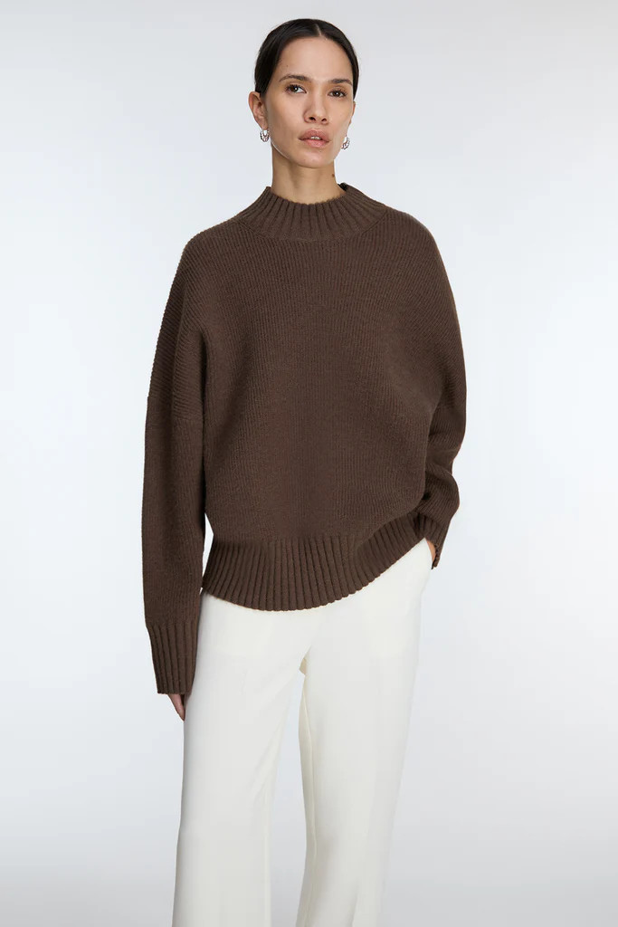 OVERSIZED WIDE-RIBBED TRIM SWEATER | OAK + FORT
