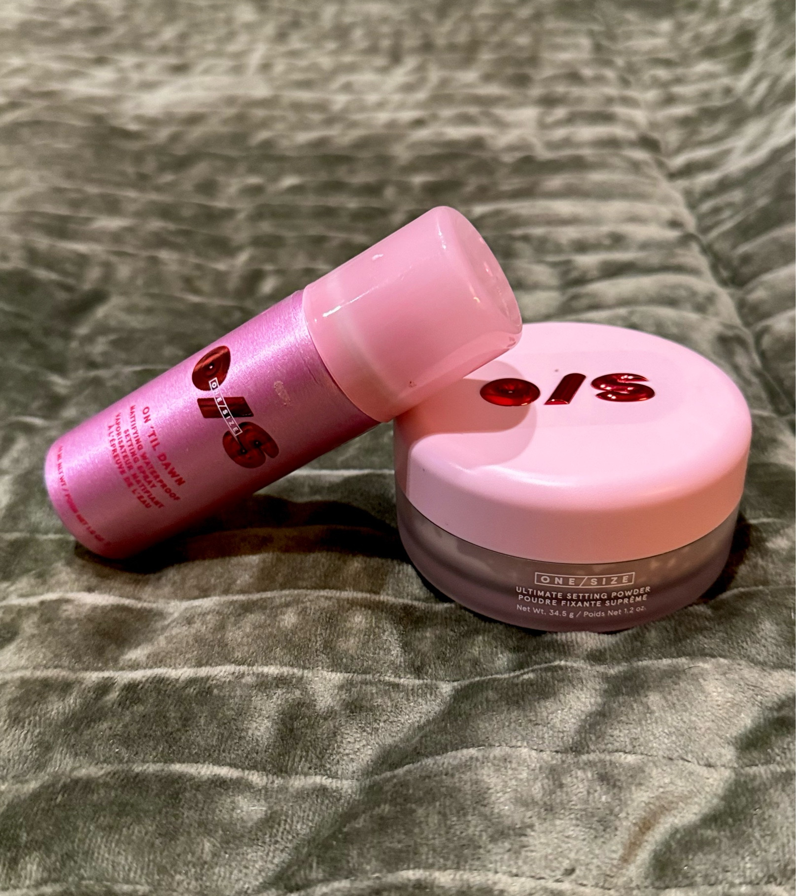 Your makeup will look FLAWLESS with this duo! The setting powder will make you look poreless and the spray with keep everything locked in ALL day long!

#makeup #settingspray #o/sbeauty

#LTKBeauty #LTKFindsUnder50