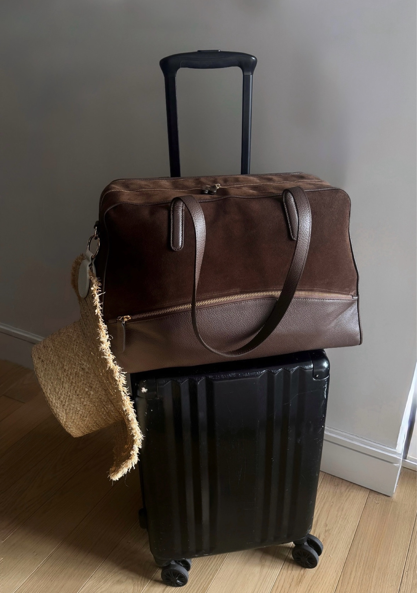 travel essential 🧳

#LTKTravel #LTKSeasonal #LTKStyleTip