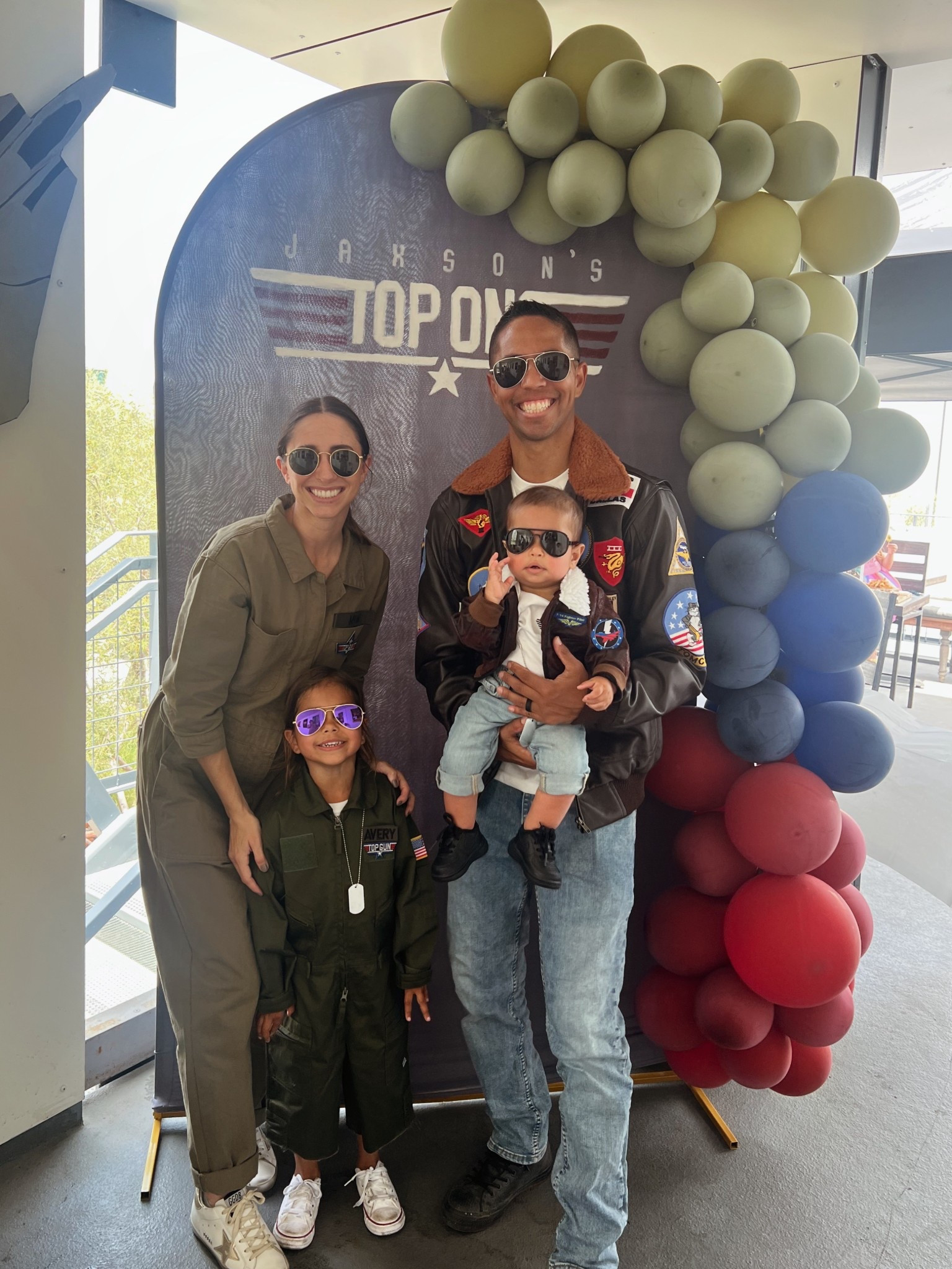 TOP GUN outfits ✈️ #topgun #topgunoutfits #aviator #topguncostumes #halloween #costumeparty

#LTKFamily #LTKFindsUnder50 #LTKParties