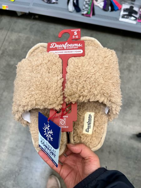 Dear foams cozy comfort women’s slippers with gel infused memory foam  on the sole. These are great for Christmas gift for girls/women

#LTKHoliday #LTKunder50 #LTKSeasonal