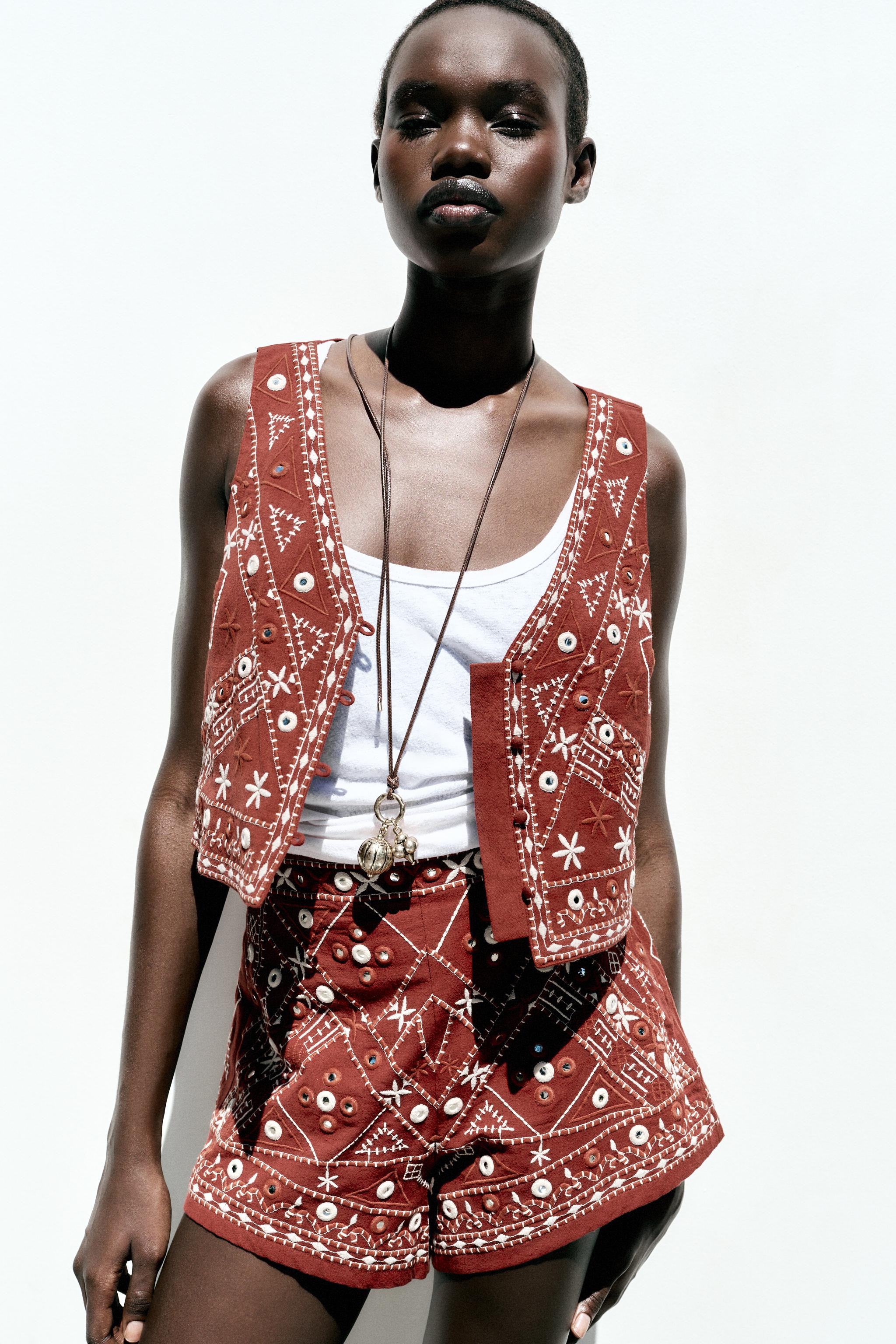 EMBROIDERED MIRROR SHORTS | Zara US