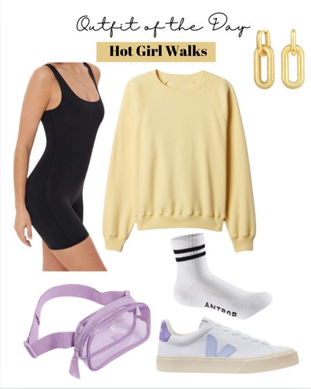 Hot girl walk outfit


#LTKFitness #LTKSeasonal