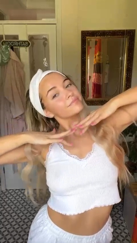 Hydrating skin routine, skin care, spf, Paul’s choices, glow recipes dew drops, beauty faves 

#LTKeurope #LTKSeasonal #LTKbeauty