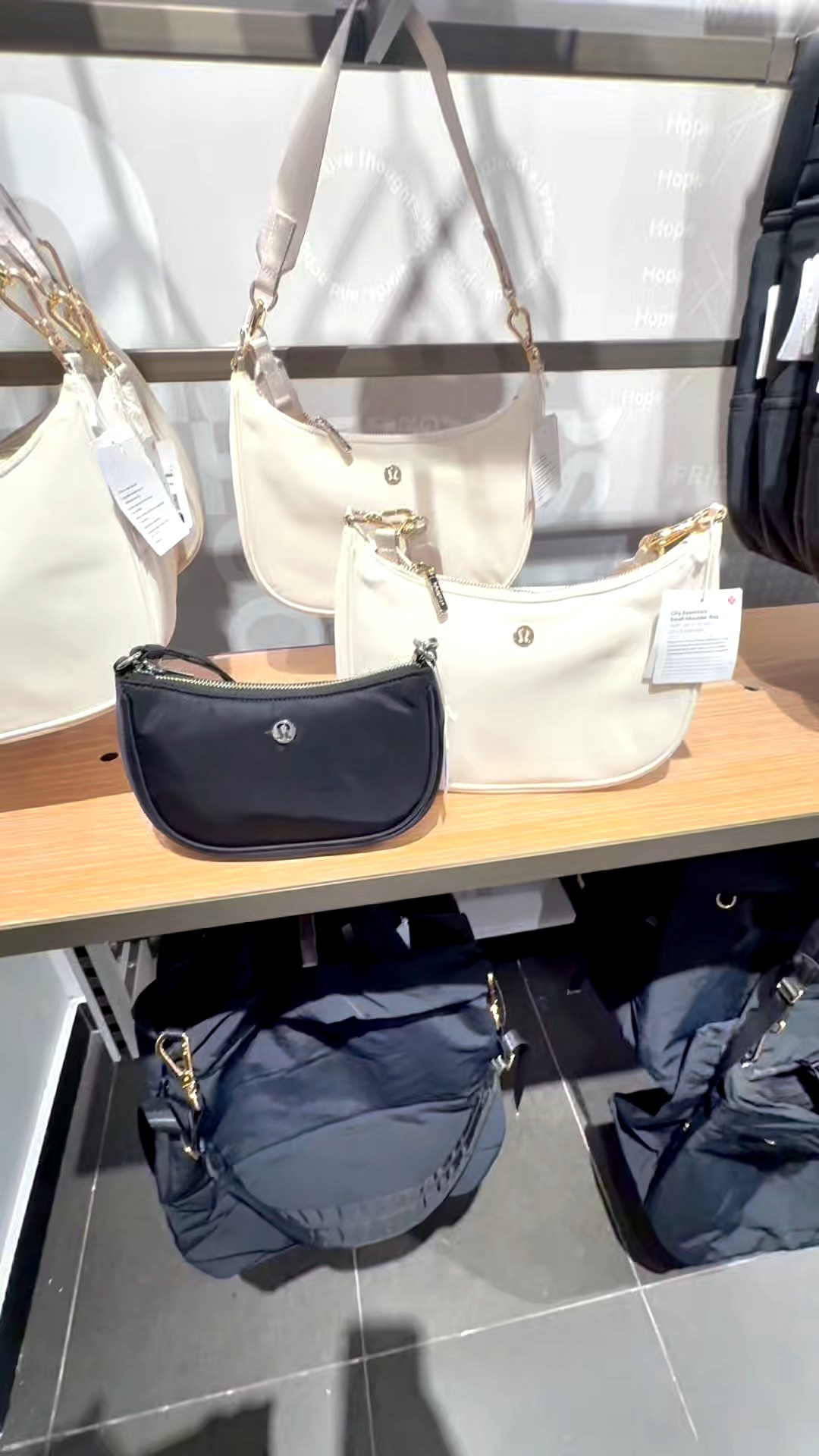 🔥 Lululemon End of Season is crazy! So many awesome bags up to 50% off! Plus leggings, Scuba + more! 

#LTKSaleAlert #LTKFindsUnder50 #LTKActive