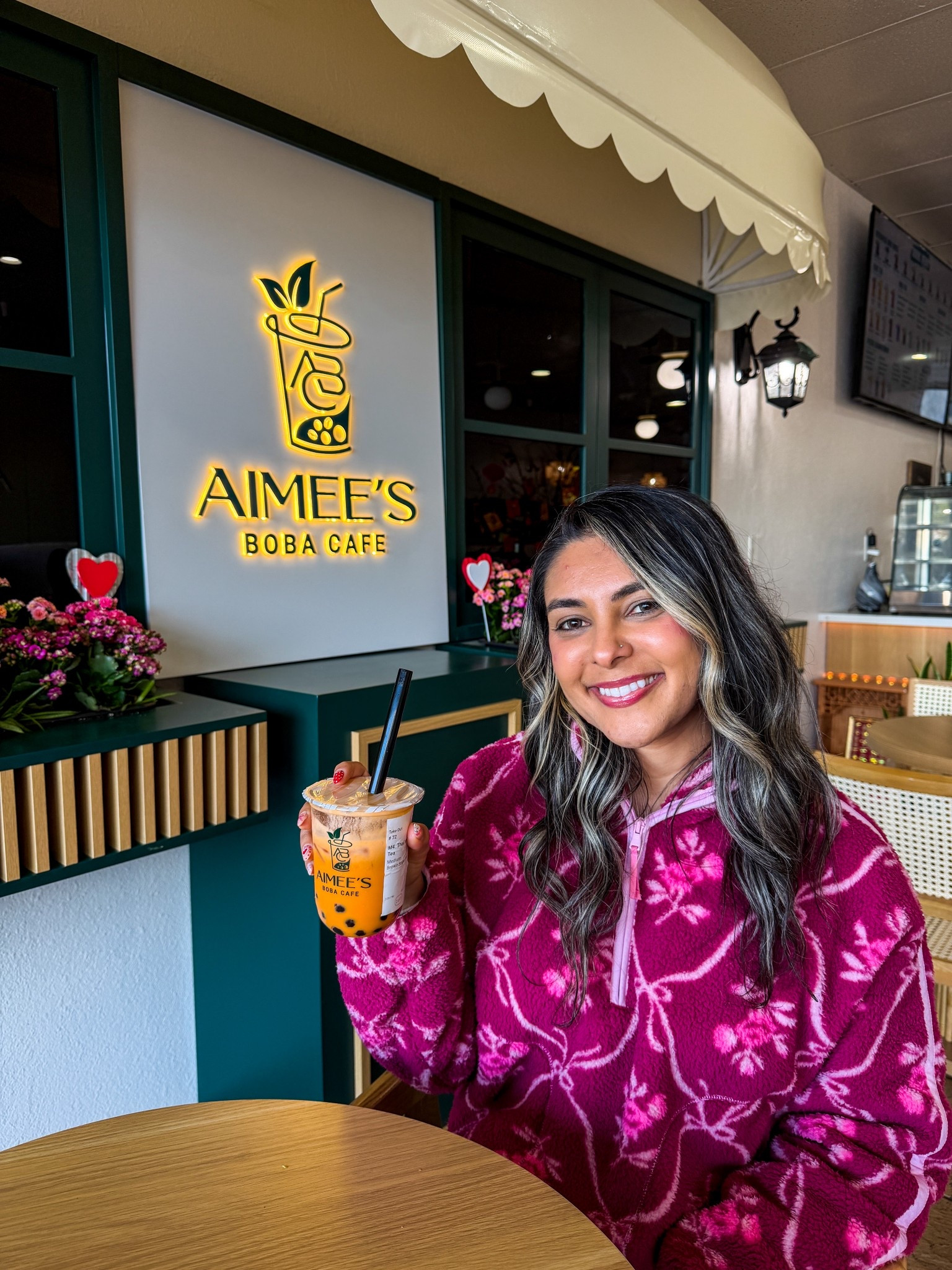 Sweater from old navy 

Wearing a size small 

Old navy, Sherpa sweater 