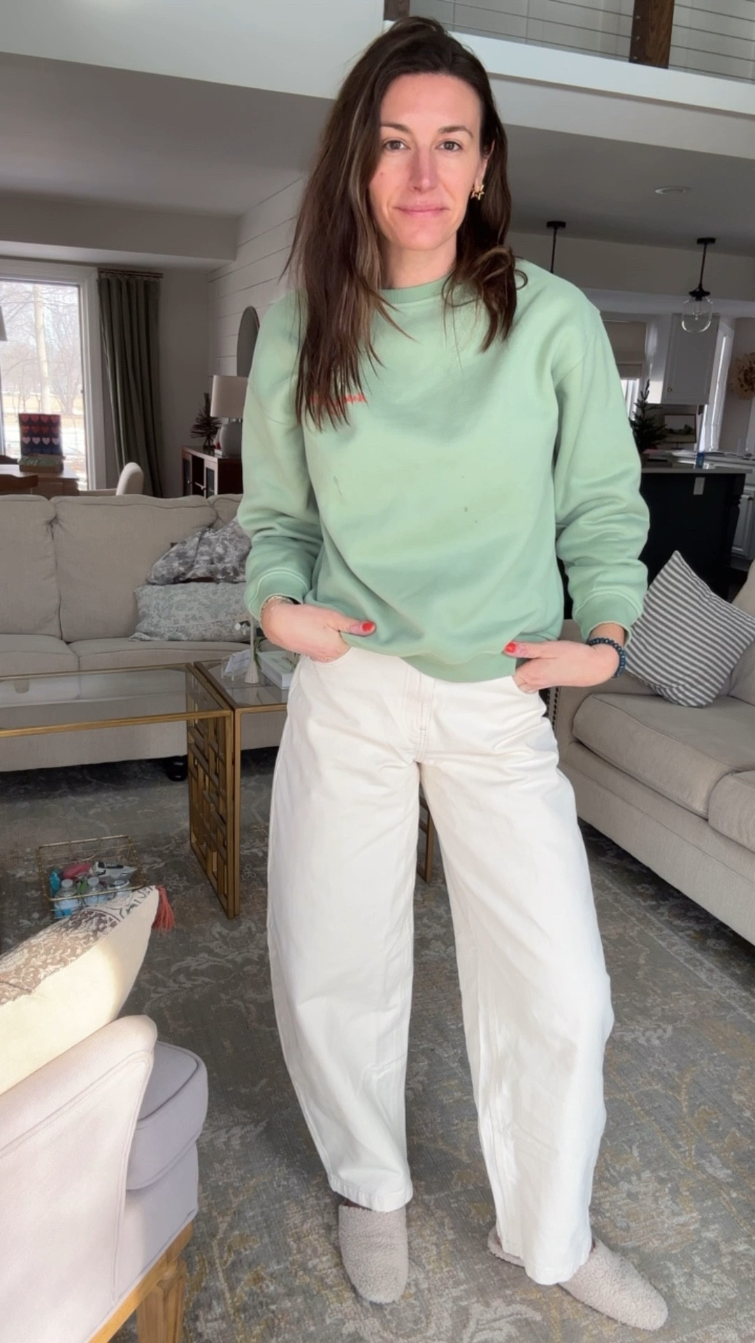 Wearing a small in the sweatshirt, and a 0 in the jeans

#LTKootd #LTKgrwm #LTKdayinmylife