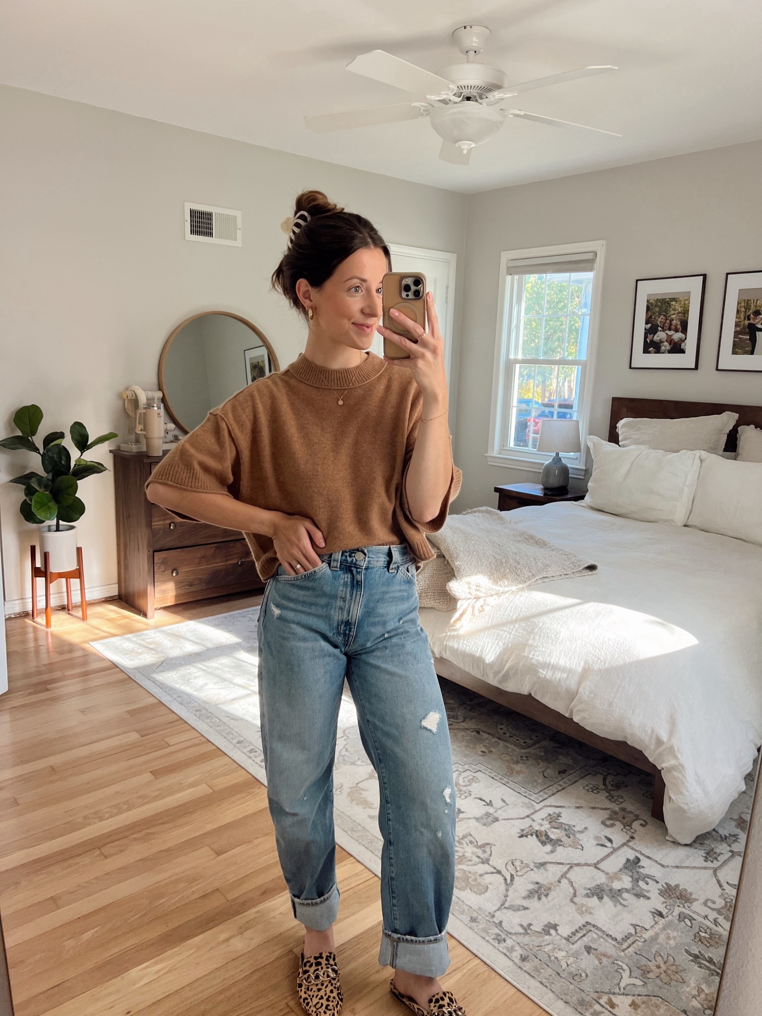 Anthro t-shirt sweater (size S) & madewell balloon jeans (size: 24) Great transitional fall outfit! 
