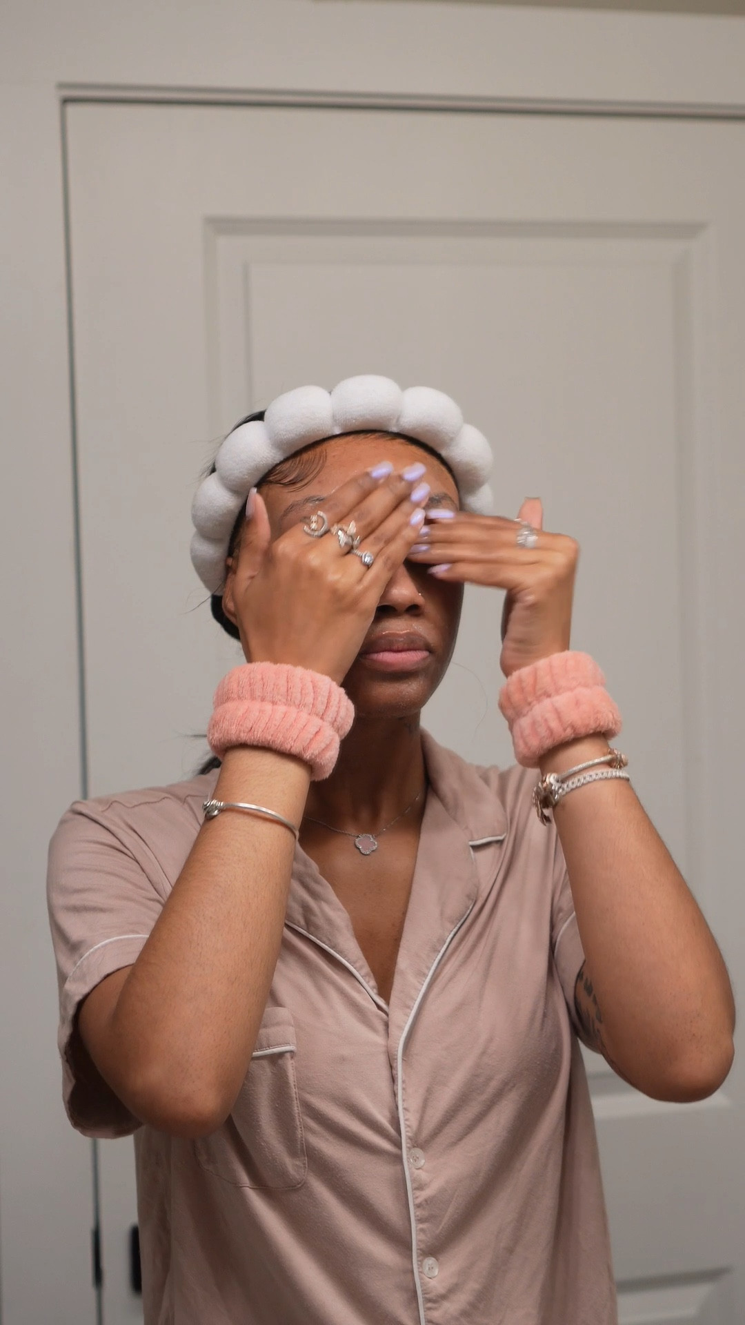 🧖🏽‍♀️ the skincare routine that changed my life; with major results within 3 months 😍
#skincare
#skincareroutine
#skintransformation
#glowingskin
#skincaretips
#clearskinjourney
#healthyskin
#skincarecommunity
#selfcare
#skincaregoals
#dailyskincare


#LTKBeauty #LTKFindsUnder50 #LTKFindsUnder100