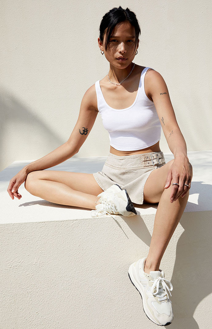 Women's Scoop Tank Top in White - Size XL | PacSun