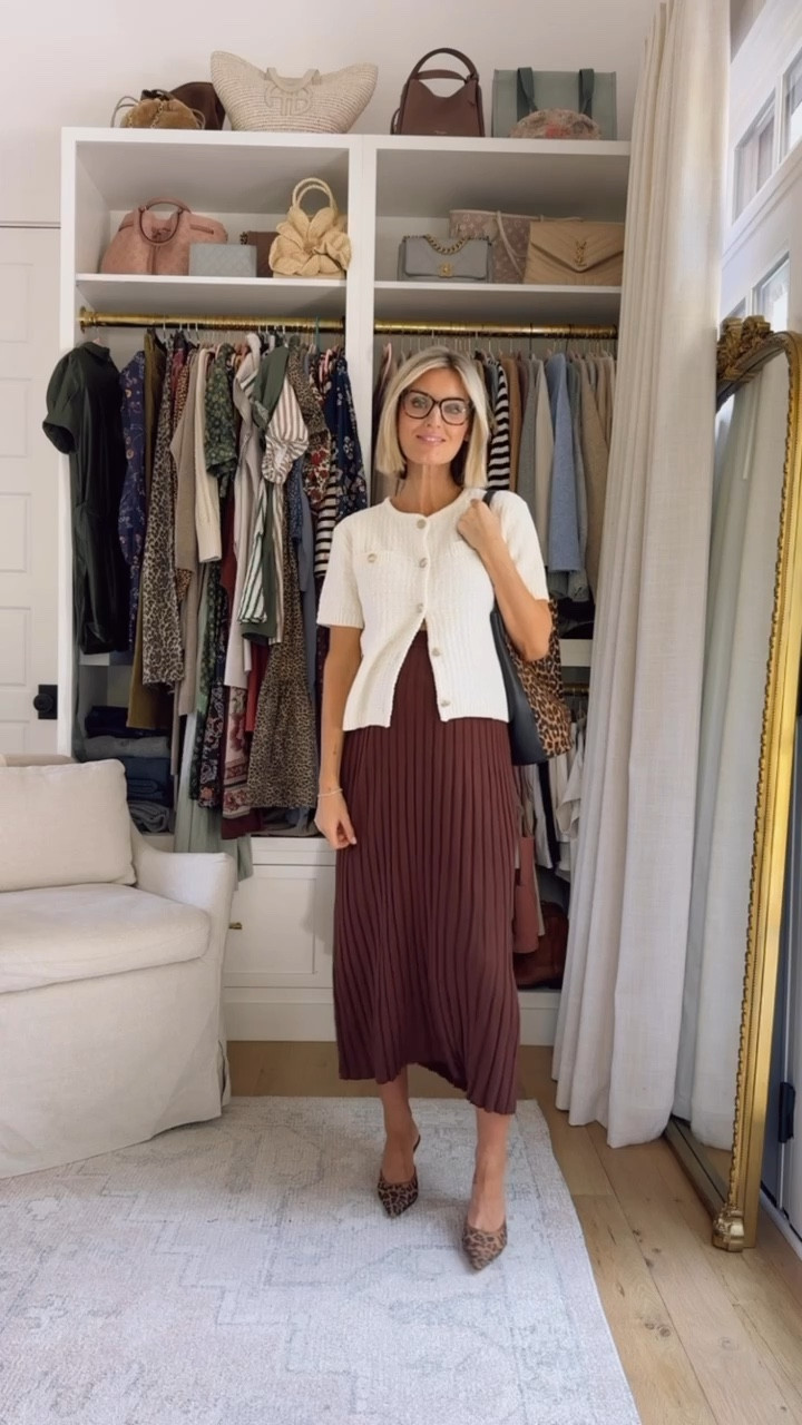 This is the perfect look for work! Wearing size small!

Loverly Grey, fall outfit, fall looks, fall workwear 

#LTKWorkwear #LTKSeasonal #LTKStyleTip